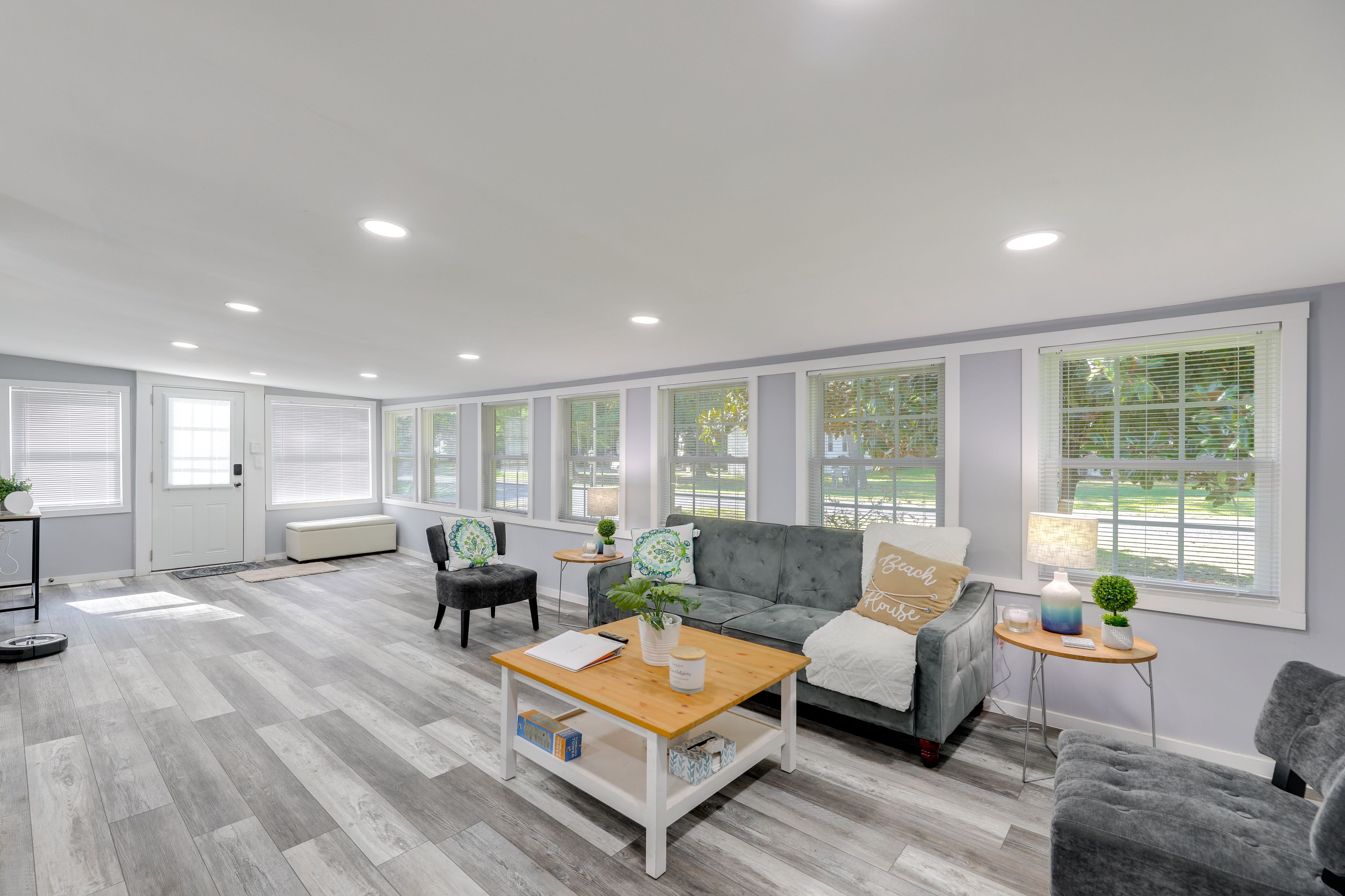 Living Room | Full Sleeper Sofa