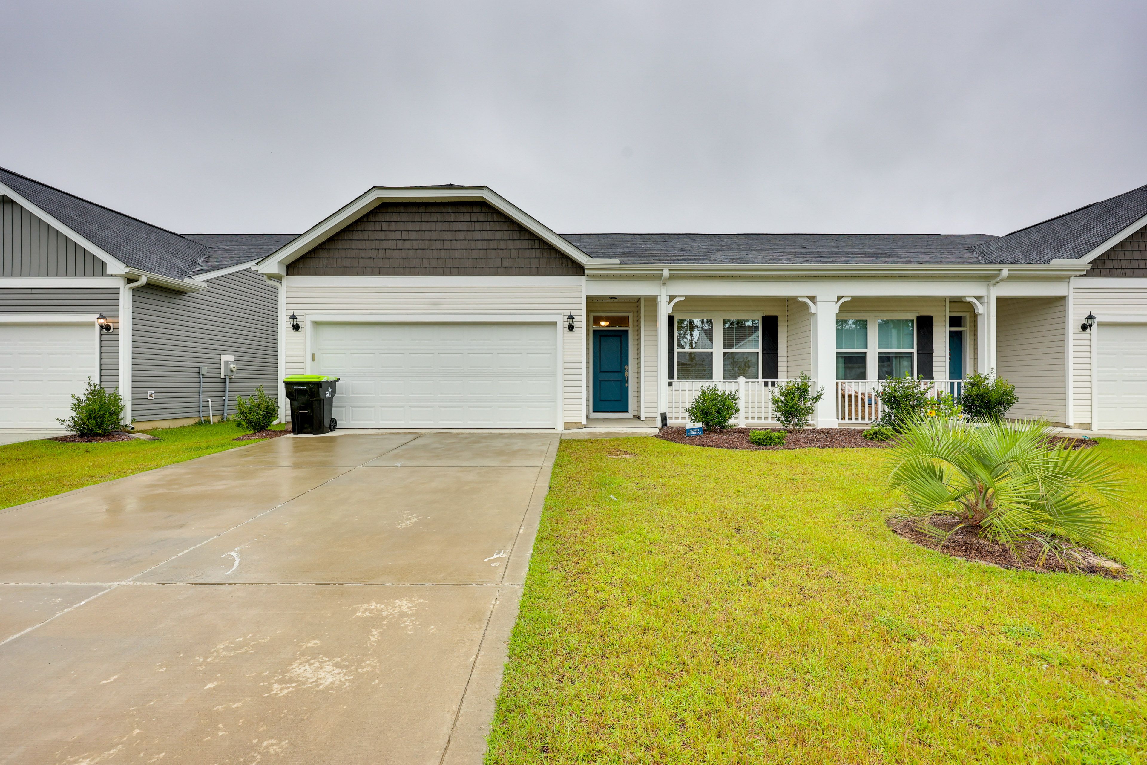 Townhouse Exterior | Garage (2 Vehicles) | Driveway (2 Vehicles)