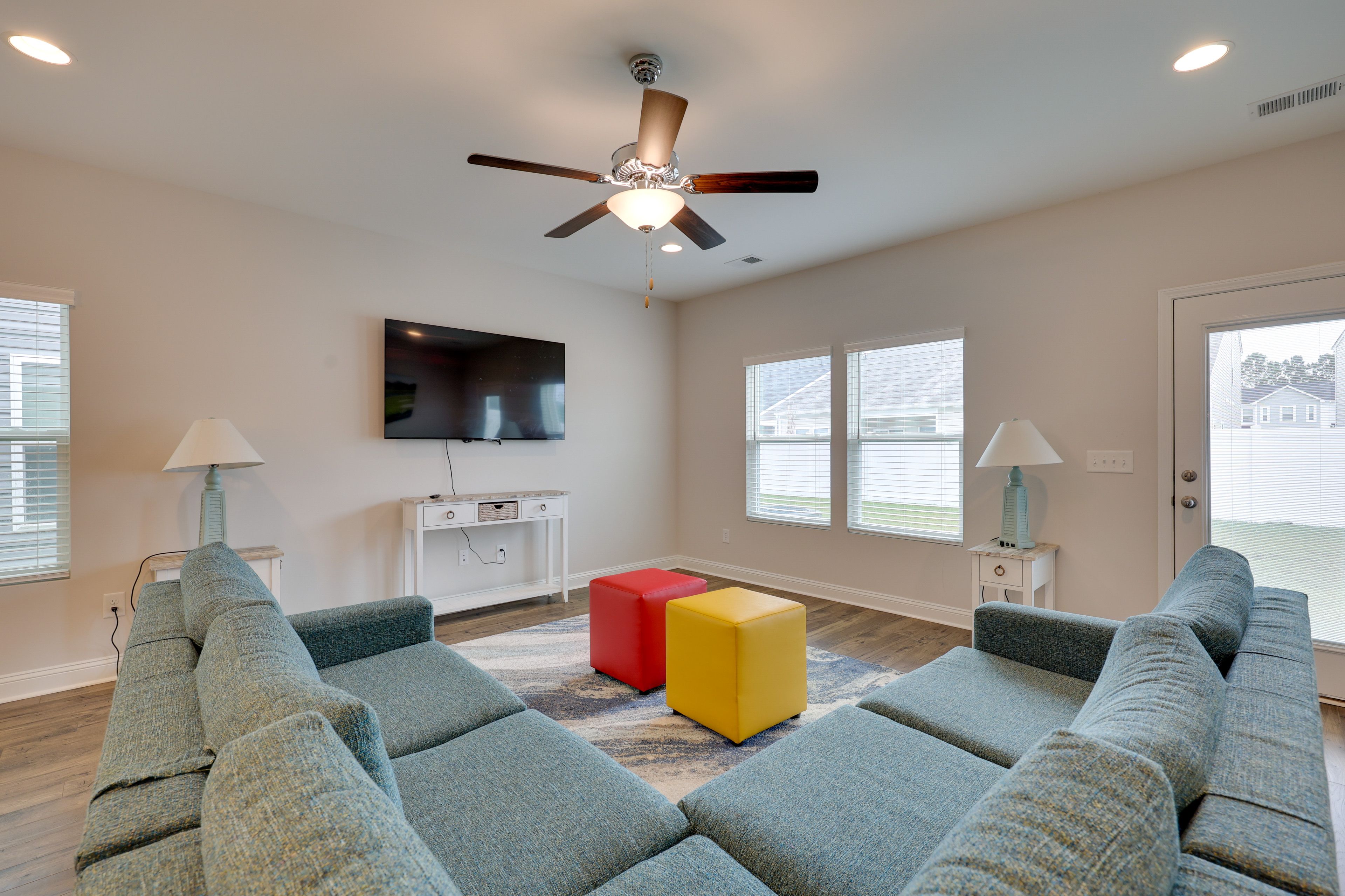 Living Room | Smart TV | 1st Floor