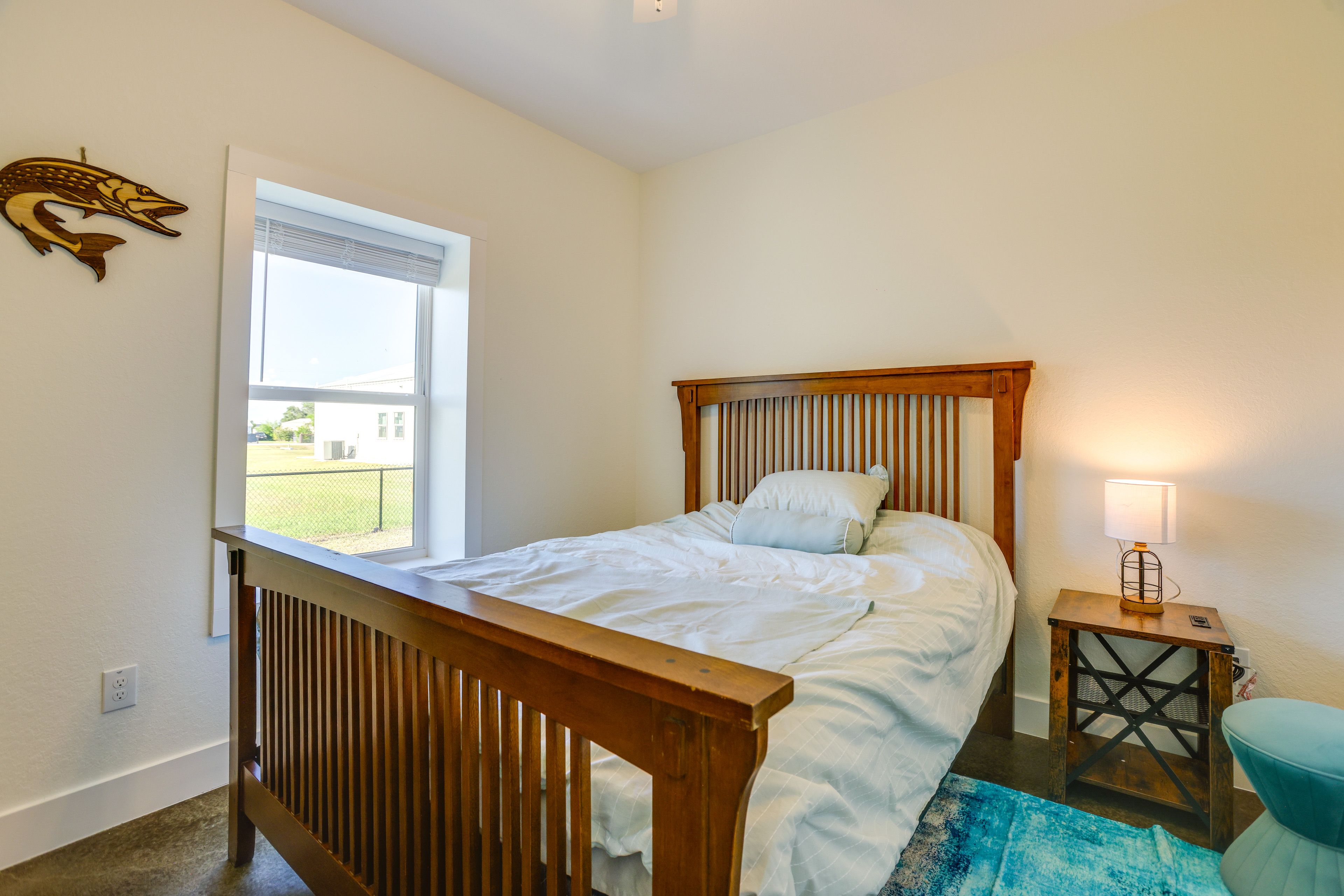 Bedroom 2 | Queen Bed | Smart TV