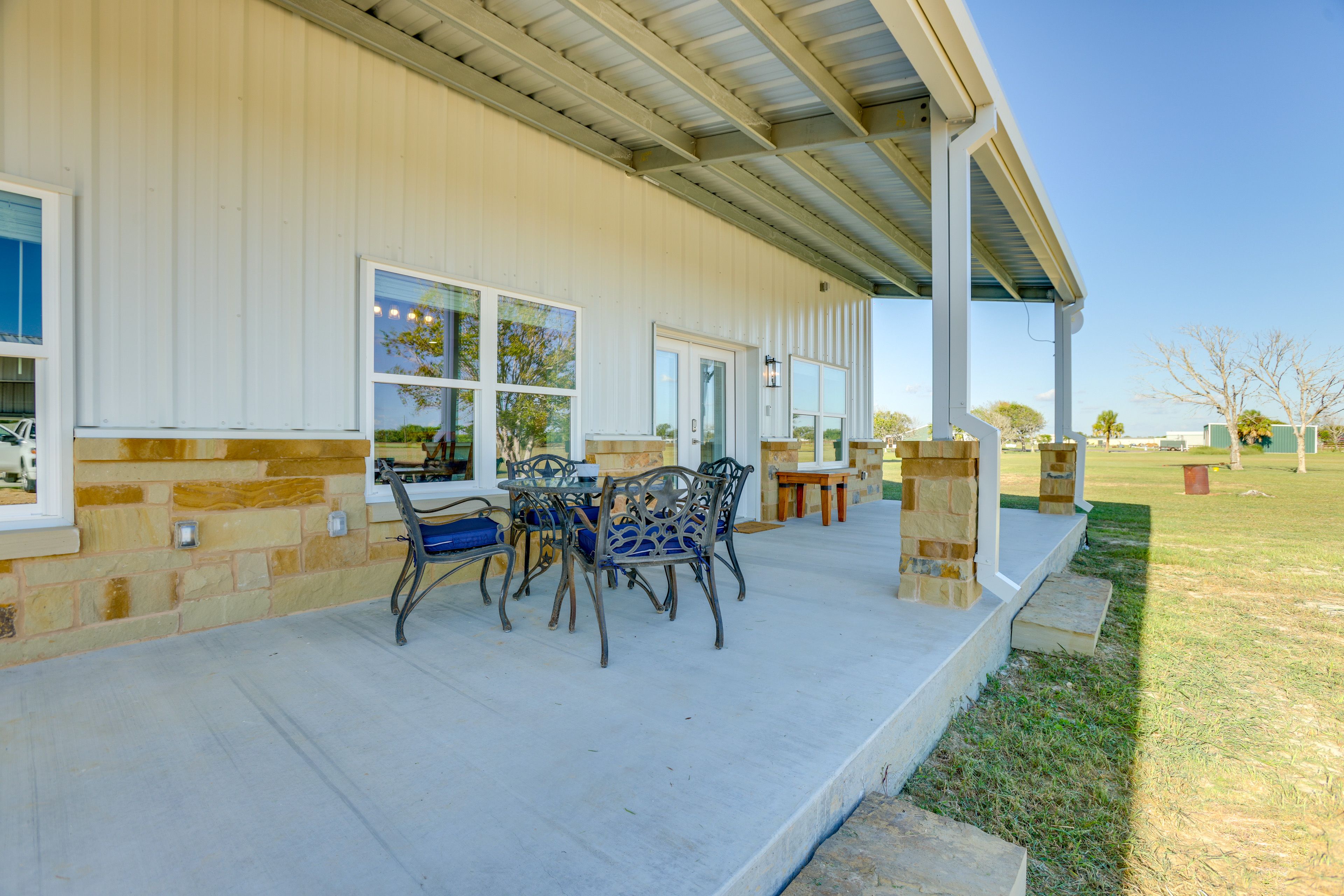 Shared Patio w/ Dining Areas