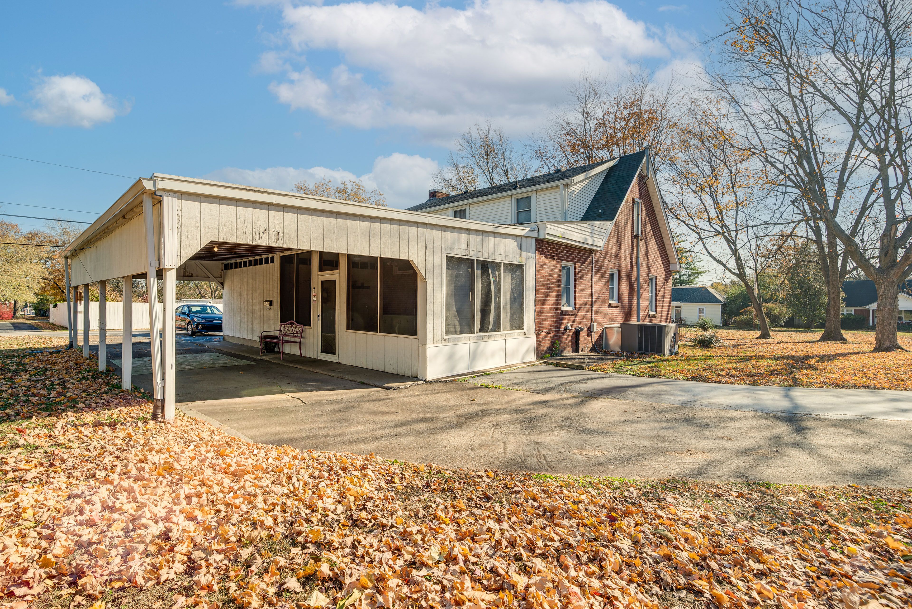 Parking | Driveway (3 Vehicles)