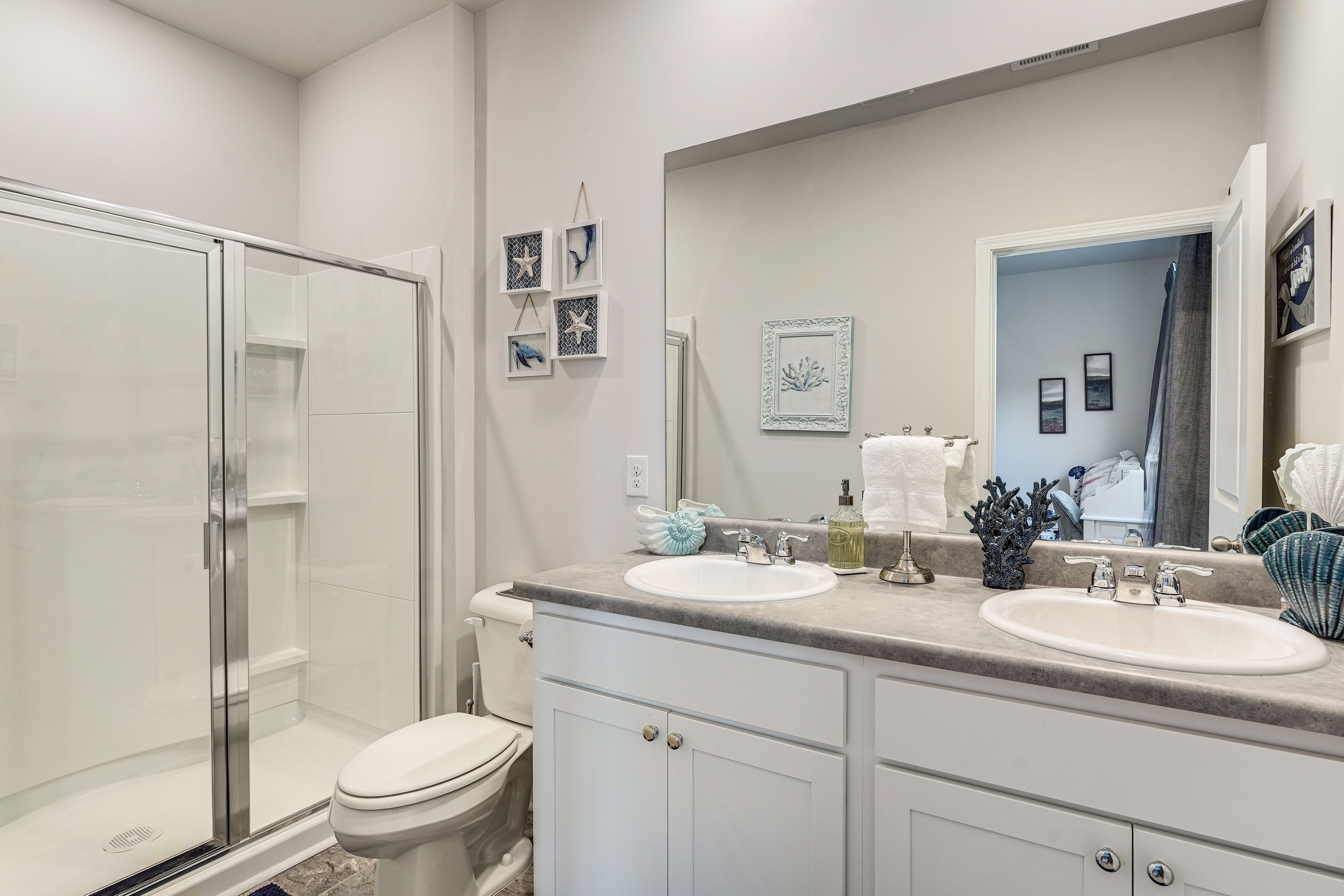 Full Bath | Towels | Hair Dryer