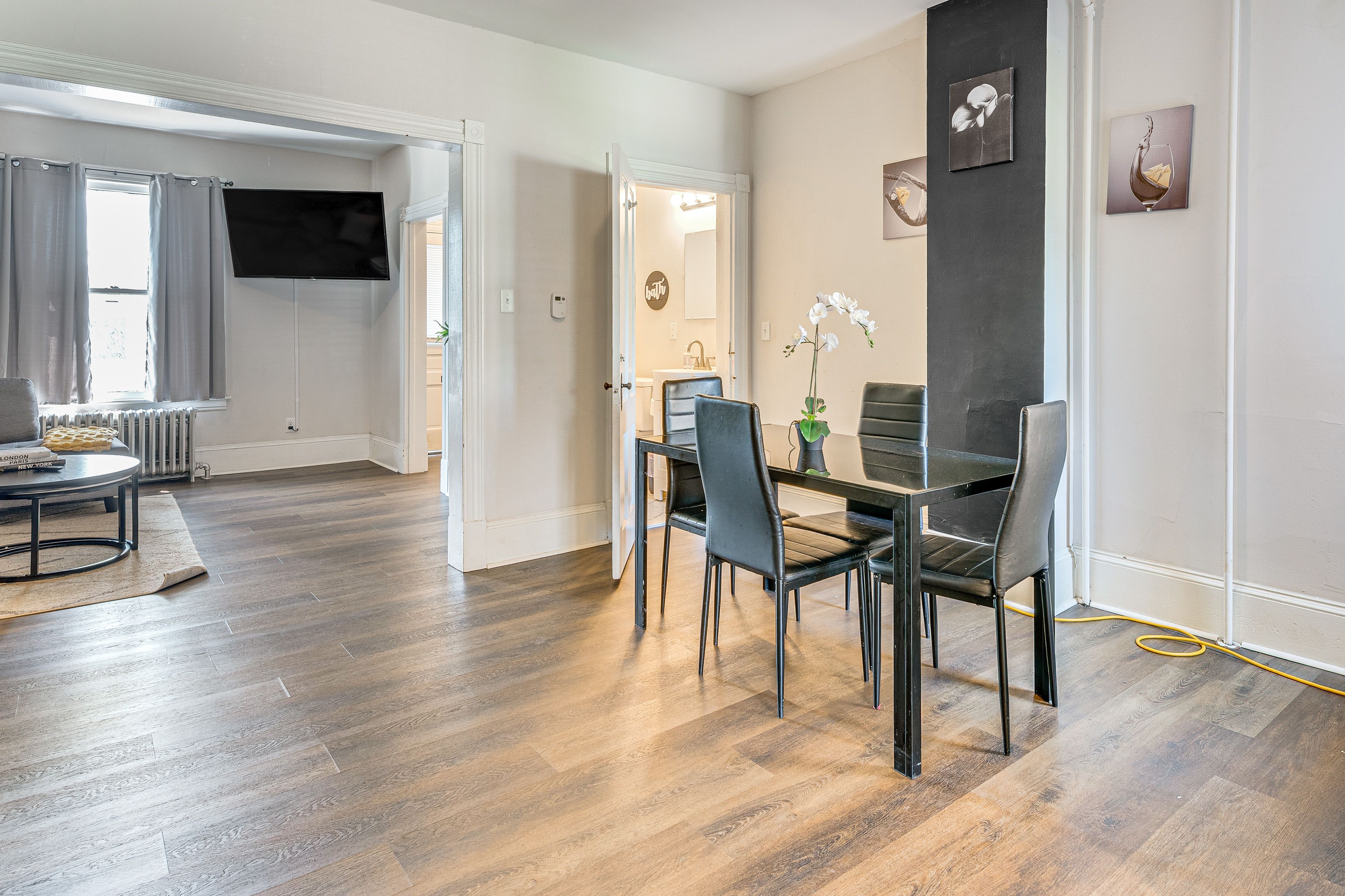 Dining Area | Dishware/Flatware Provided | Main Level