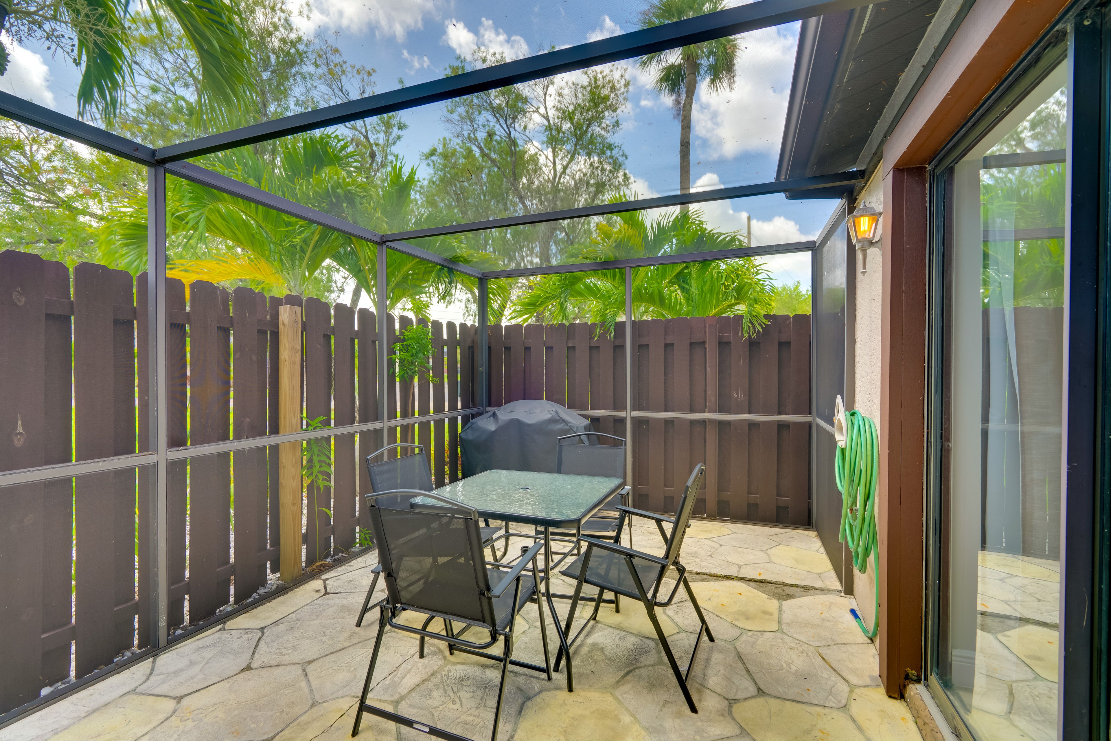 Screened Patio | Gas Grill