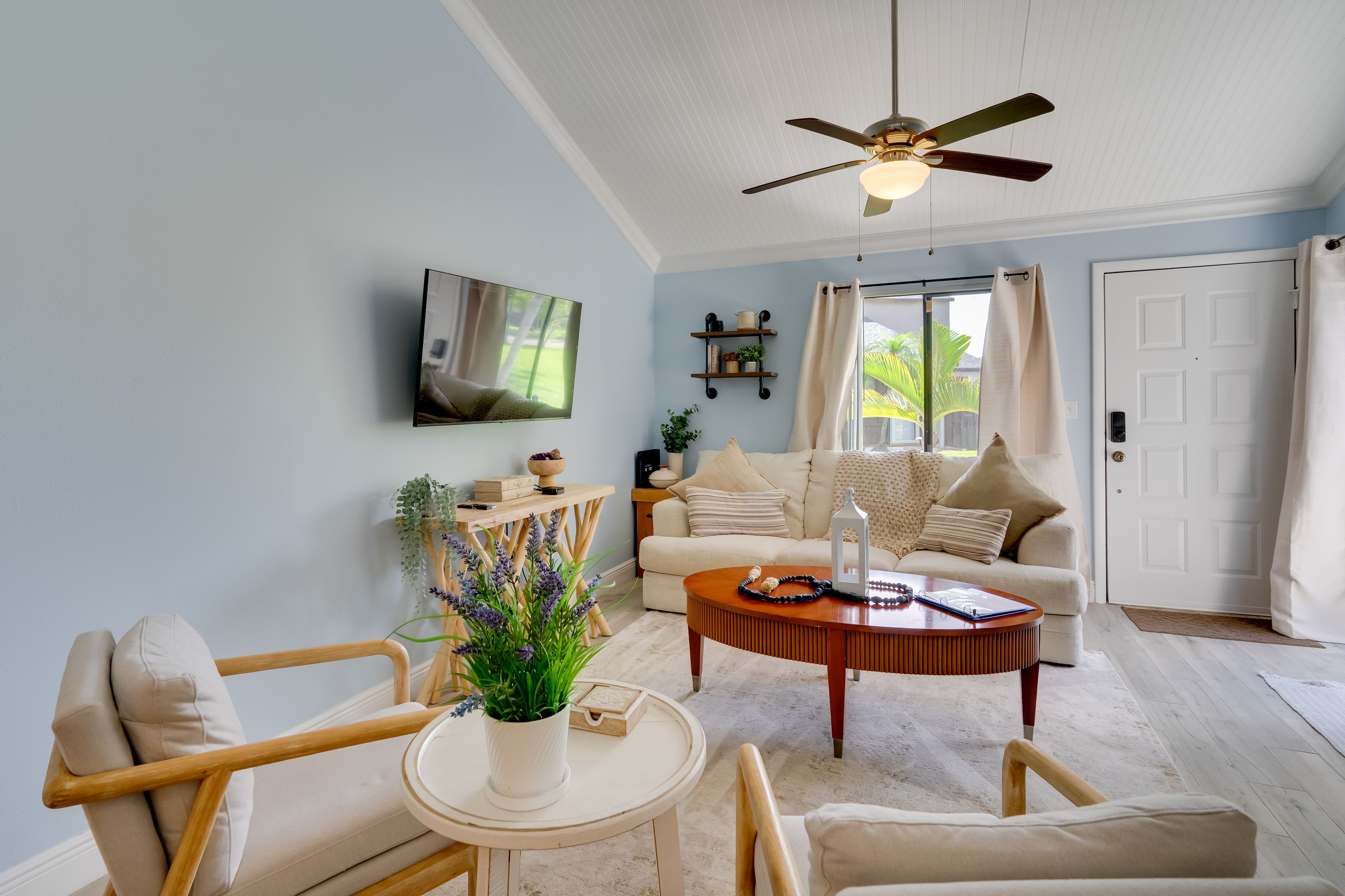 Fort Myers Vacation Rental | 2BR | 2BA | 1 Step Required | 1,200 Sq Ft