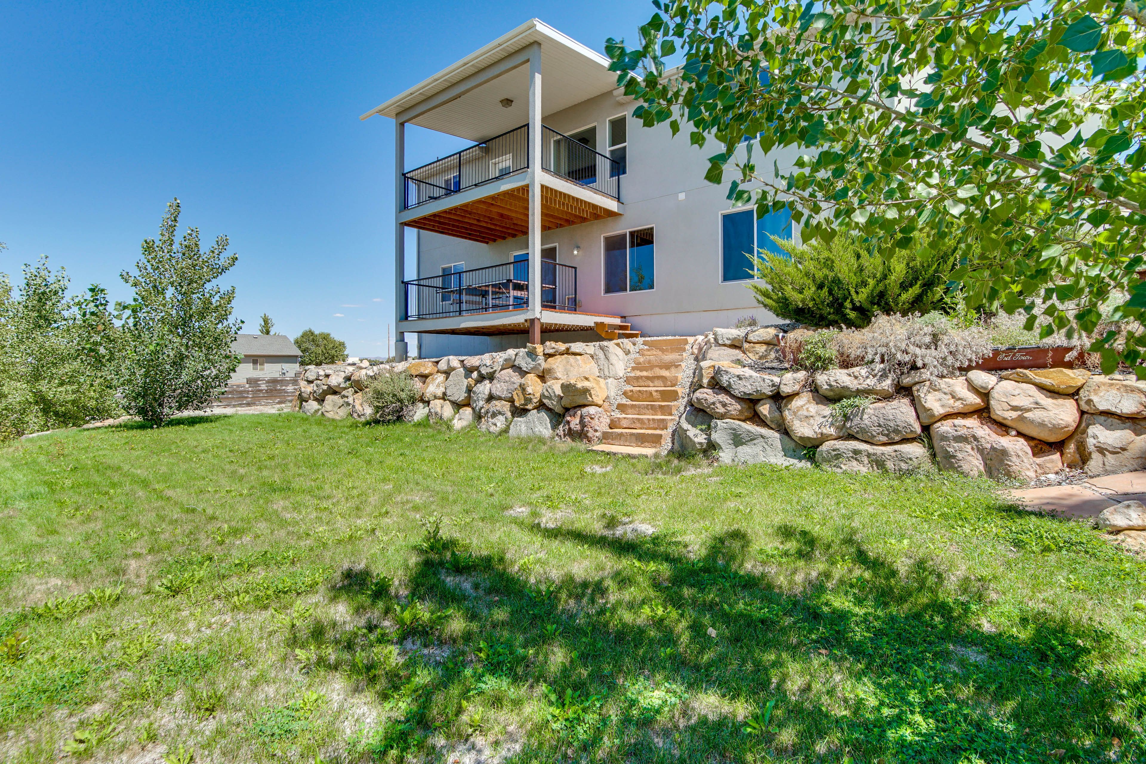 House Exterior | Fire Pit