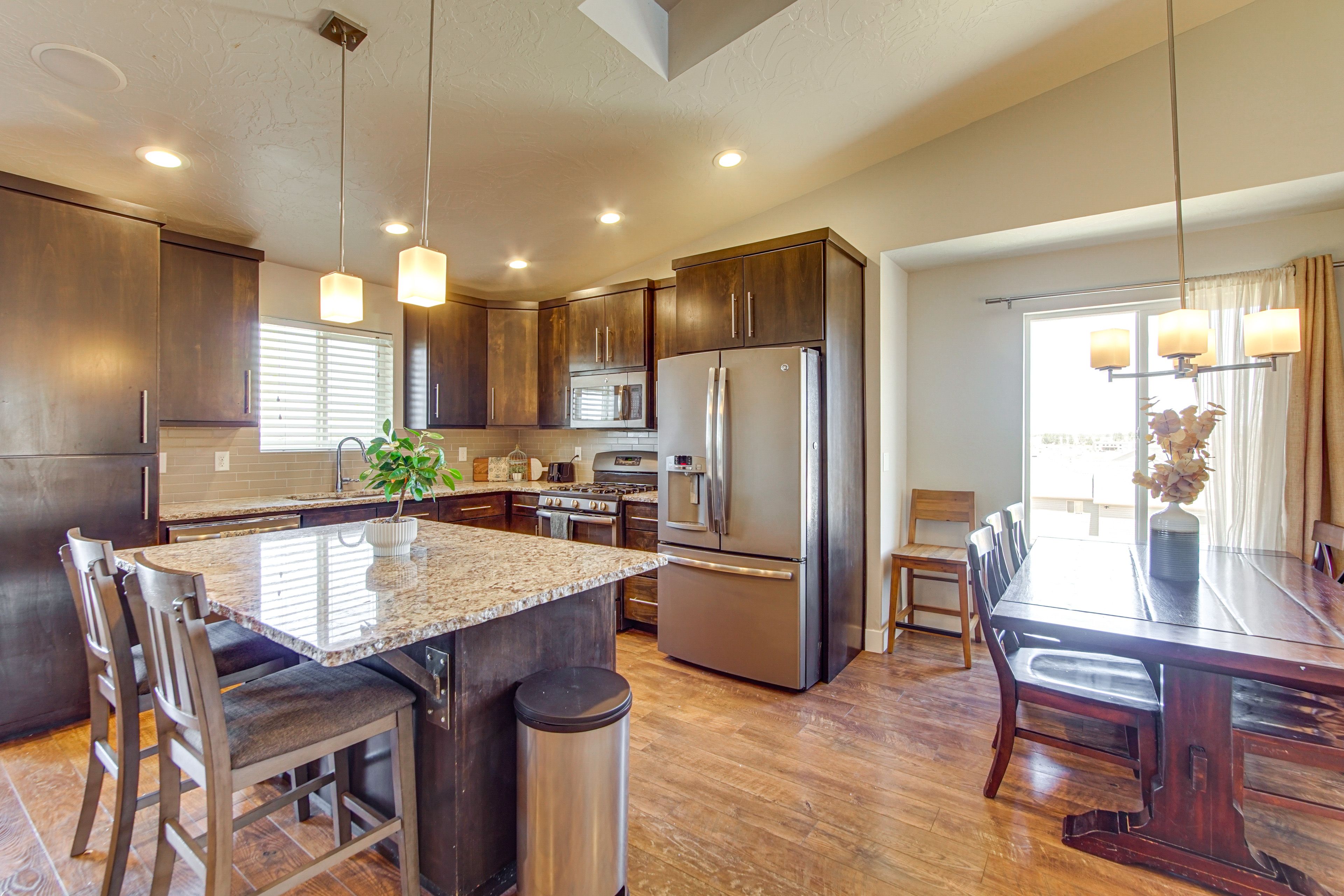 Kitchen | Dining Table | Dishwasher | Drip Coffee Maker