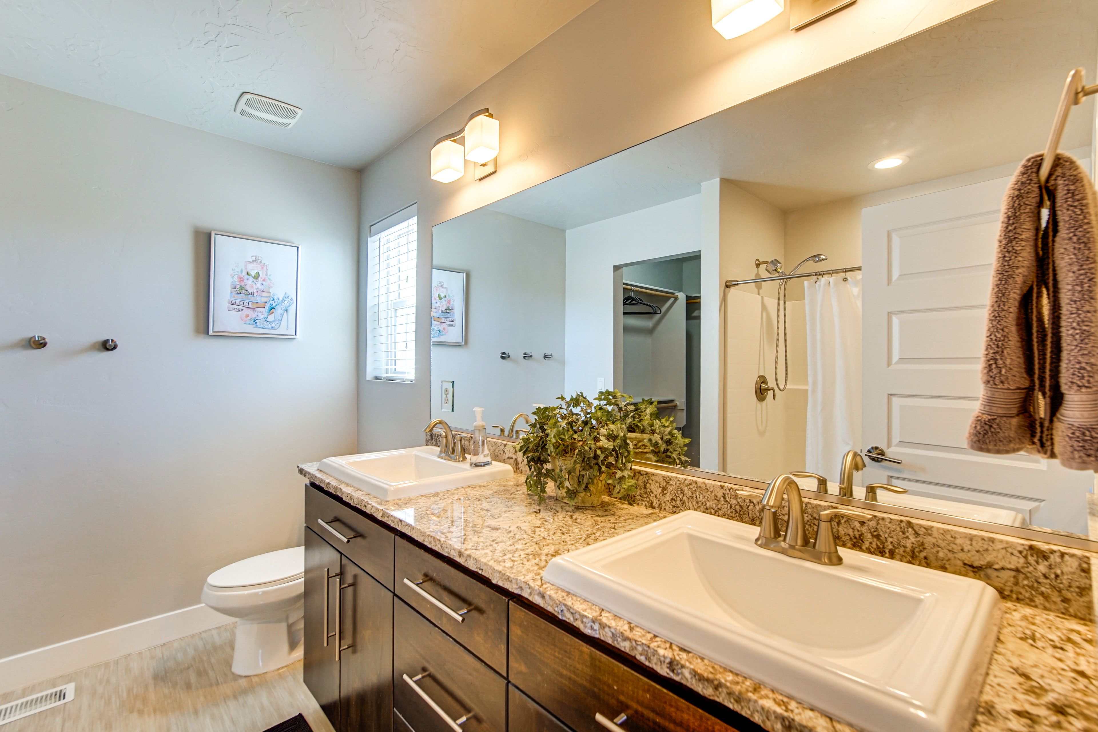 En-Suite Bathroom | Shower | Main Level