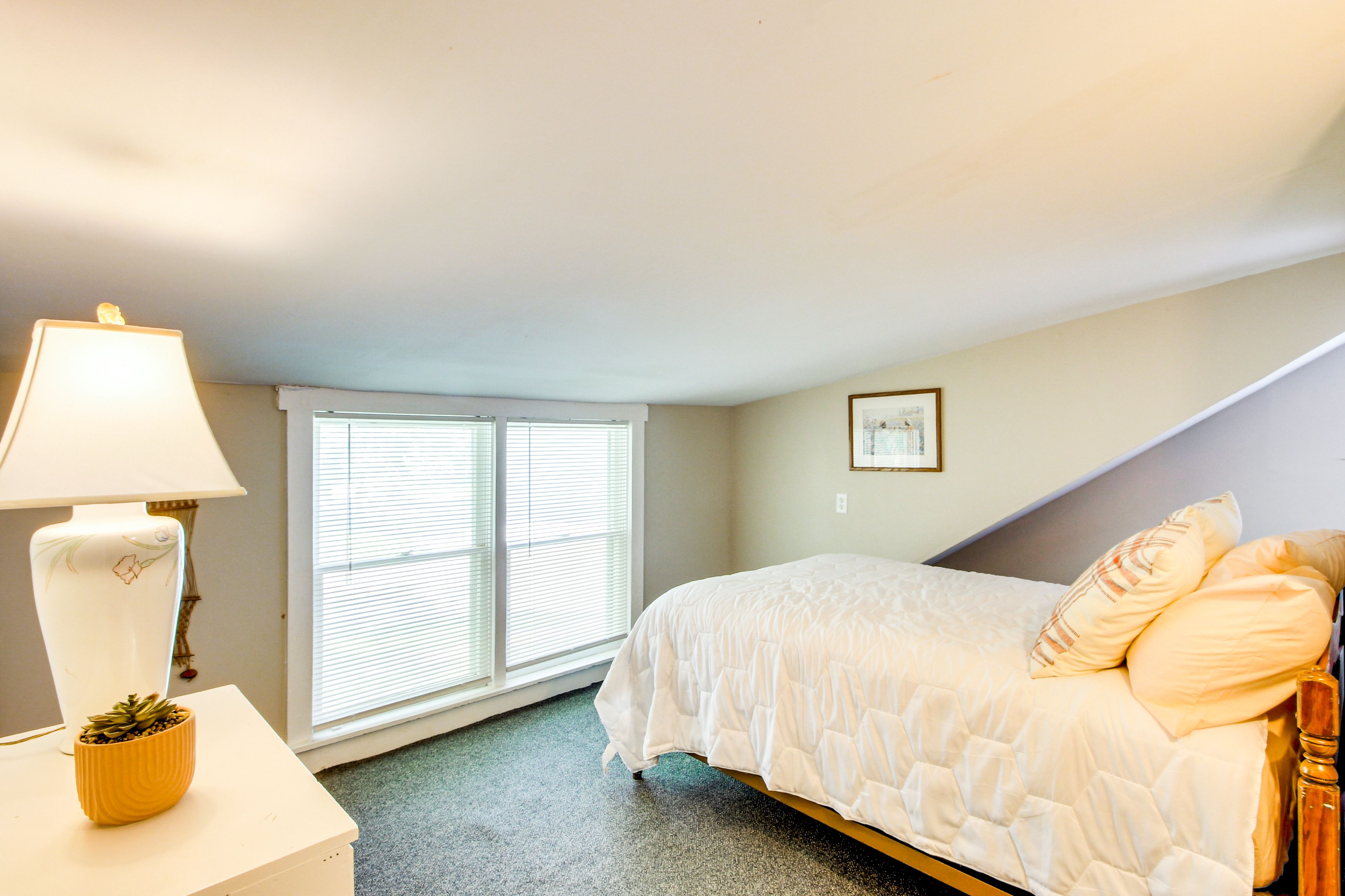 Bedroom 2 | Queen Bed | 2nd Floor