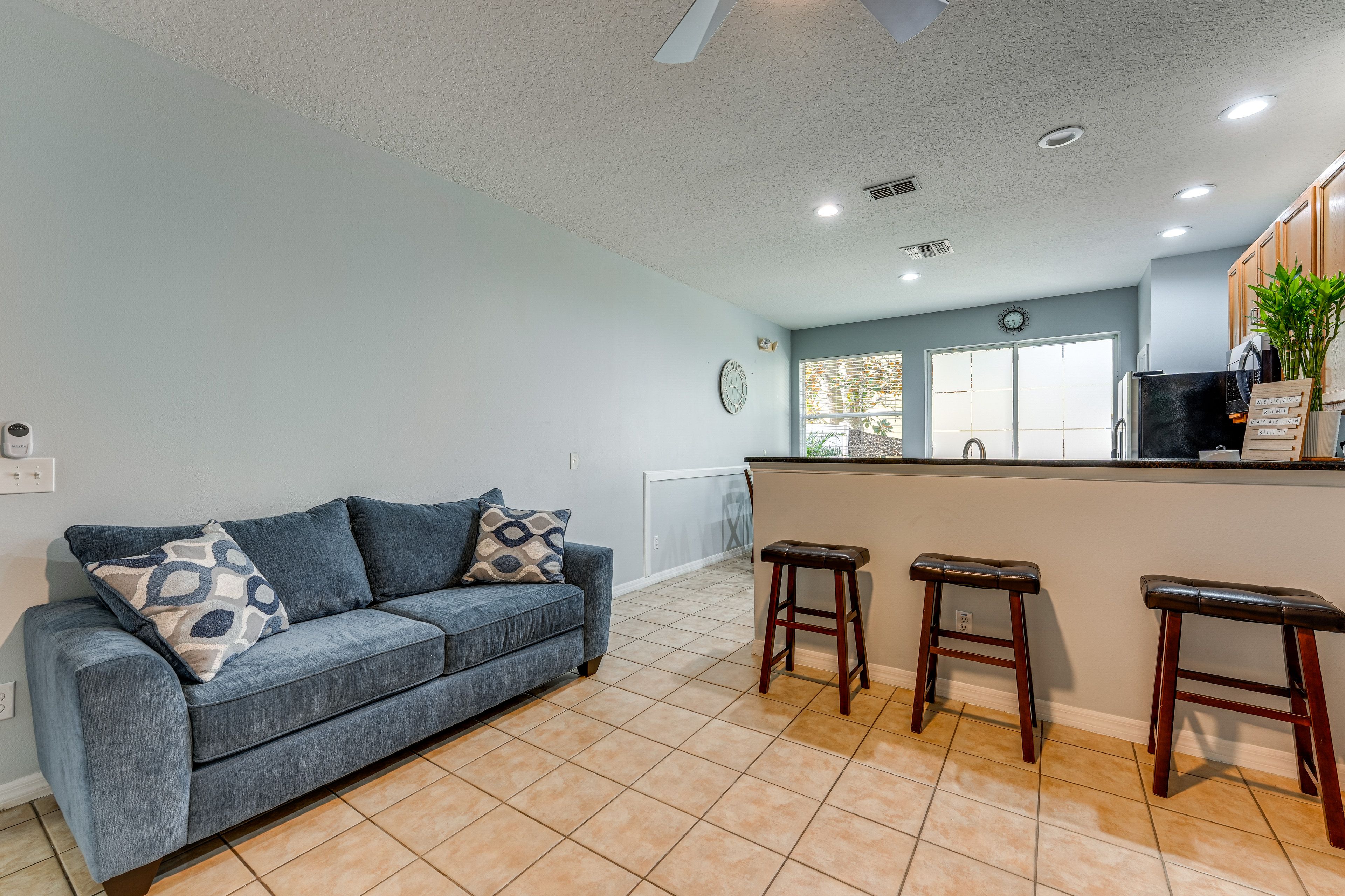 Living Room | 1st Floor | Full Sleeper Sofa | Flat-Screen TV | Free WiFi