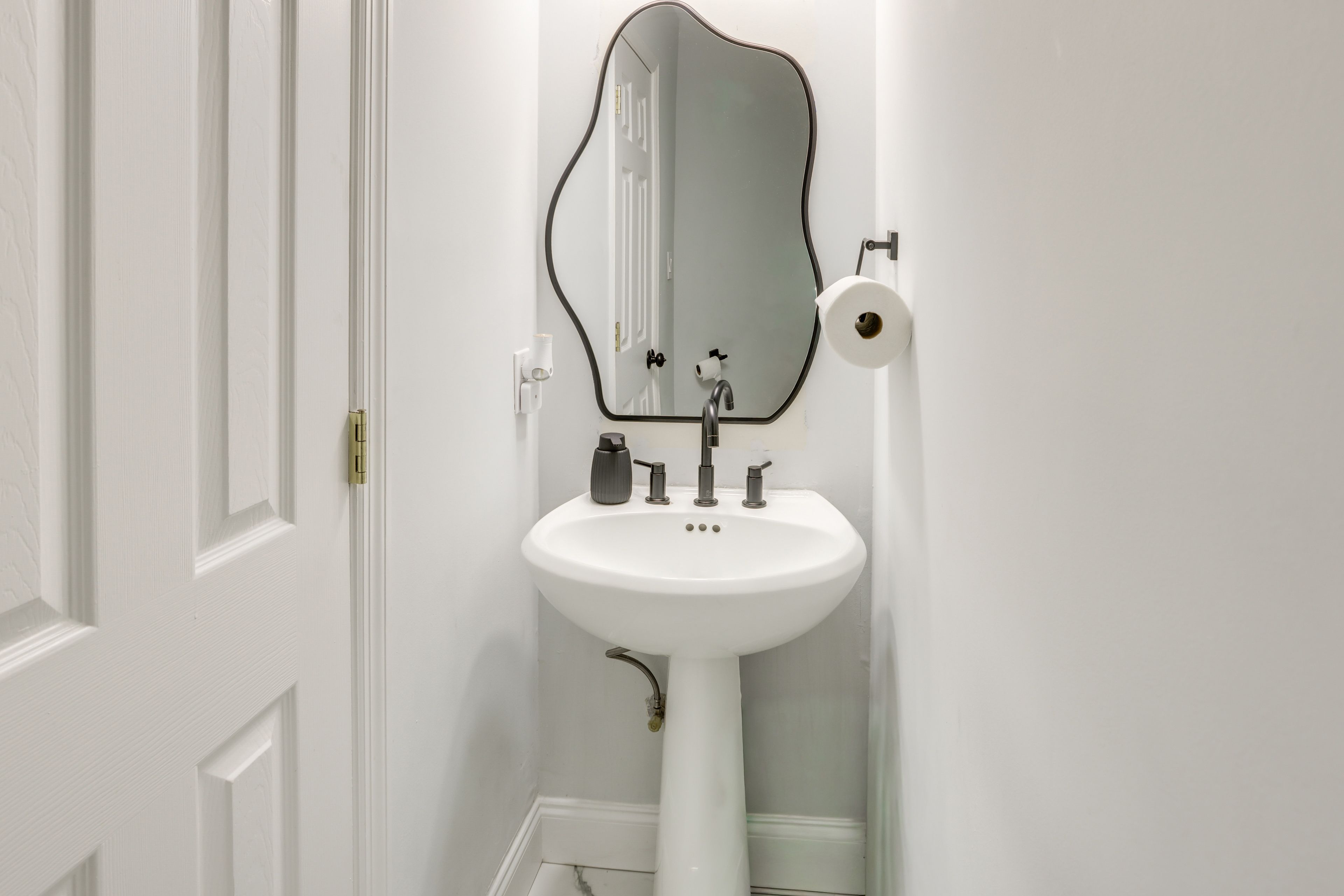 Half Bathroom | 1st Floor