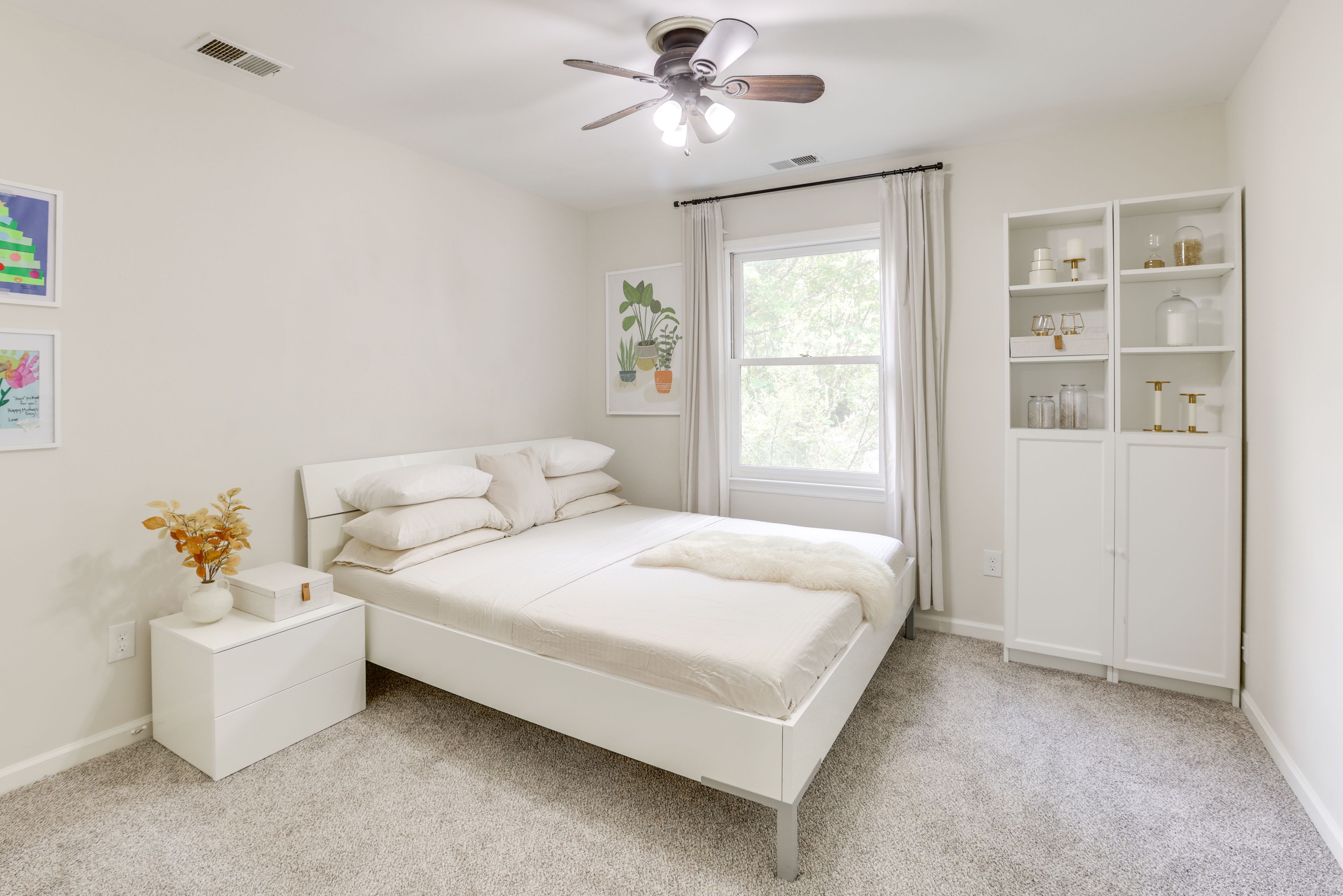 Bedroom 2 | 2nd Floor | King Bed