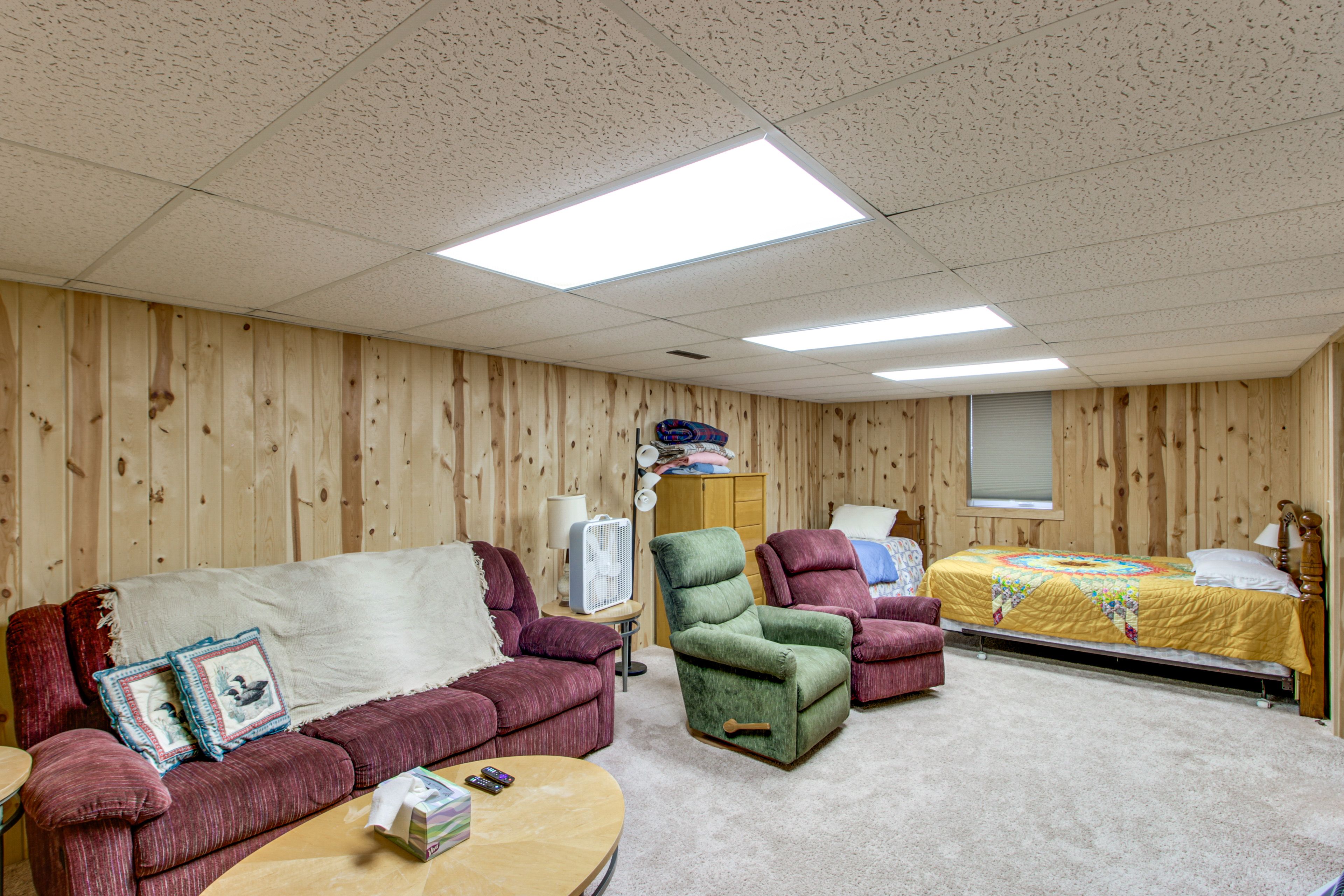 Additional Living Space | Basement | Queen Bed | Twin Bed | Smart TV