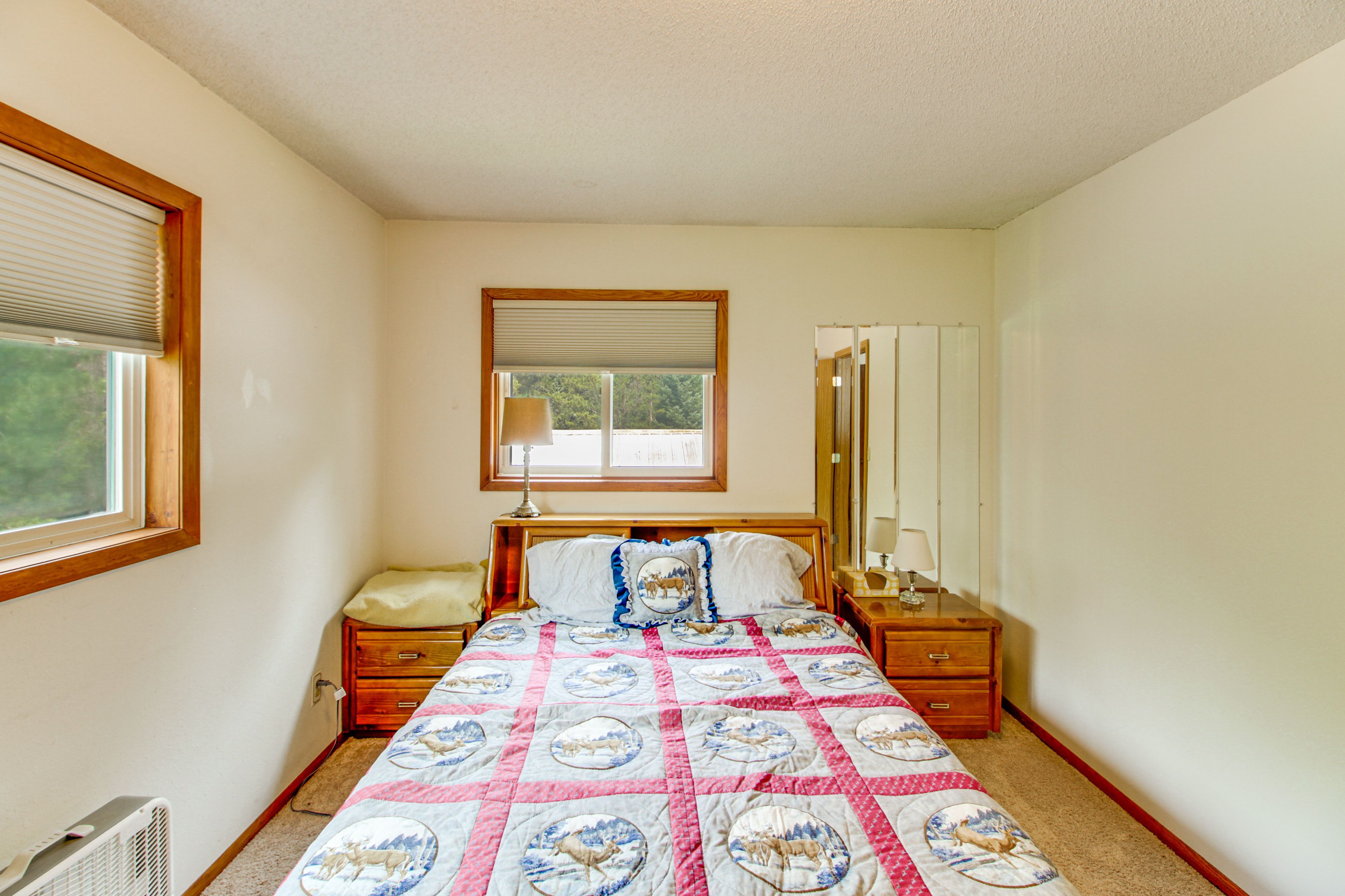 Bedroom 3 | 2nd Floor | Queen Bed