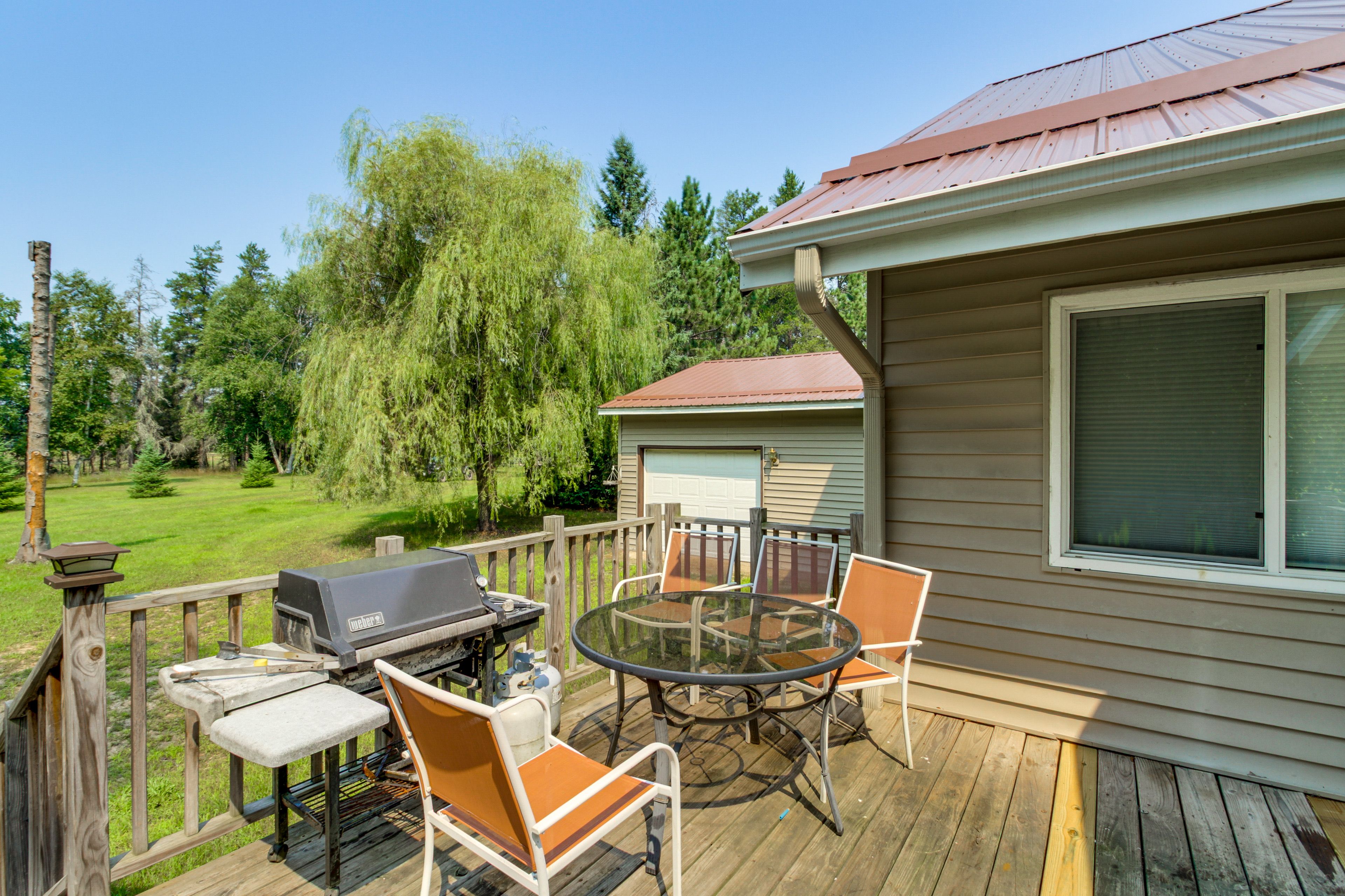 Private Deck | Gas Grill | Outdoor Dining