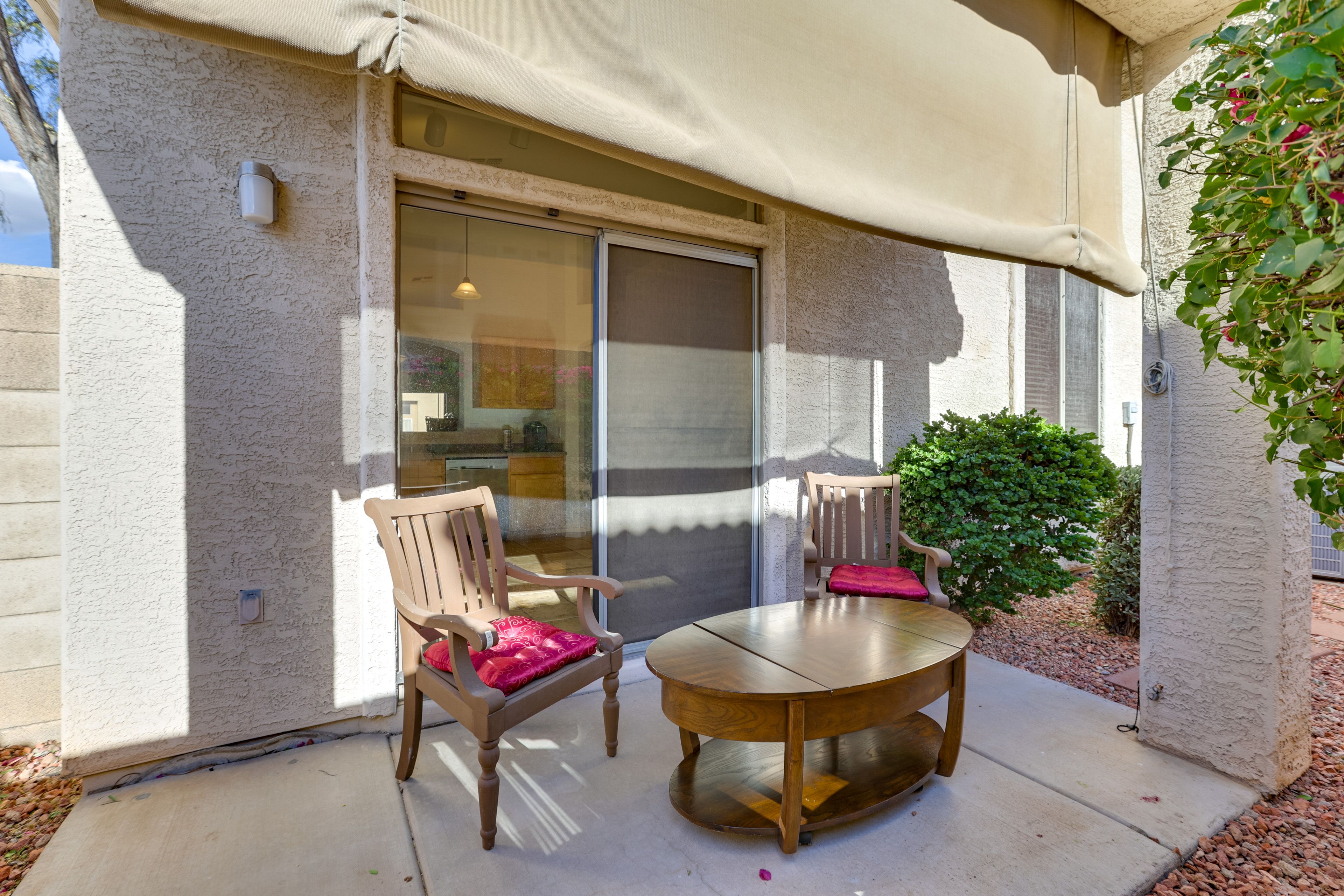 Covered Patio | Private Yard