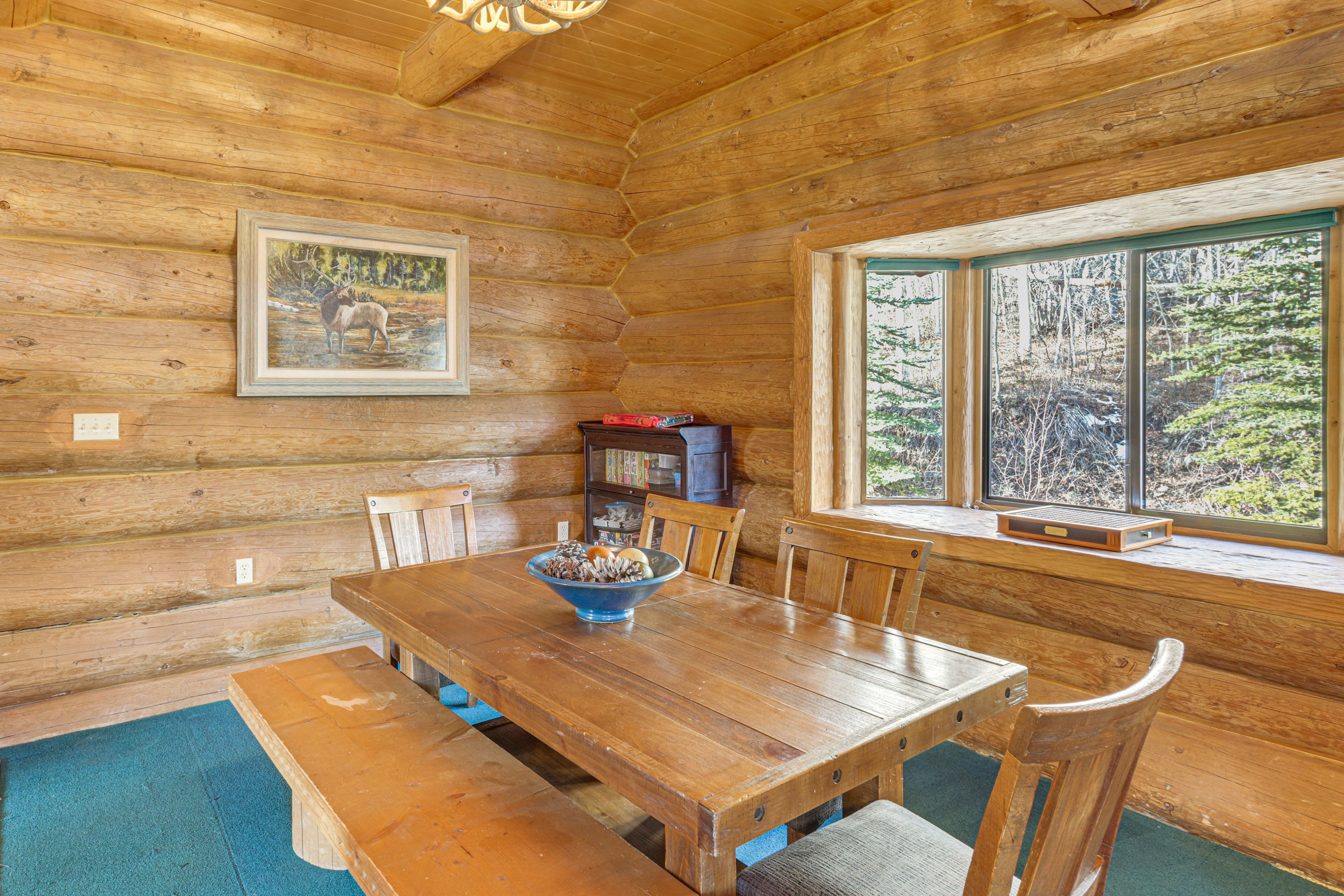 Dining Area | Dishware/Flatware Provided | 2nd Floor