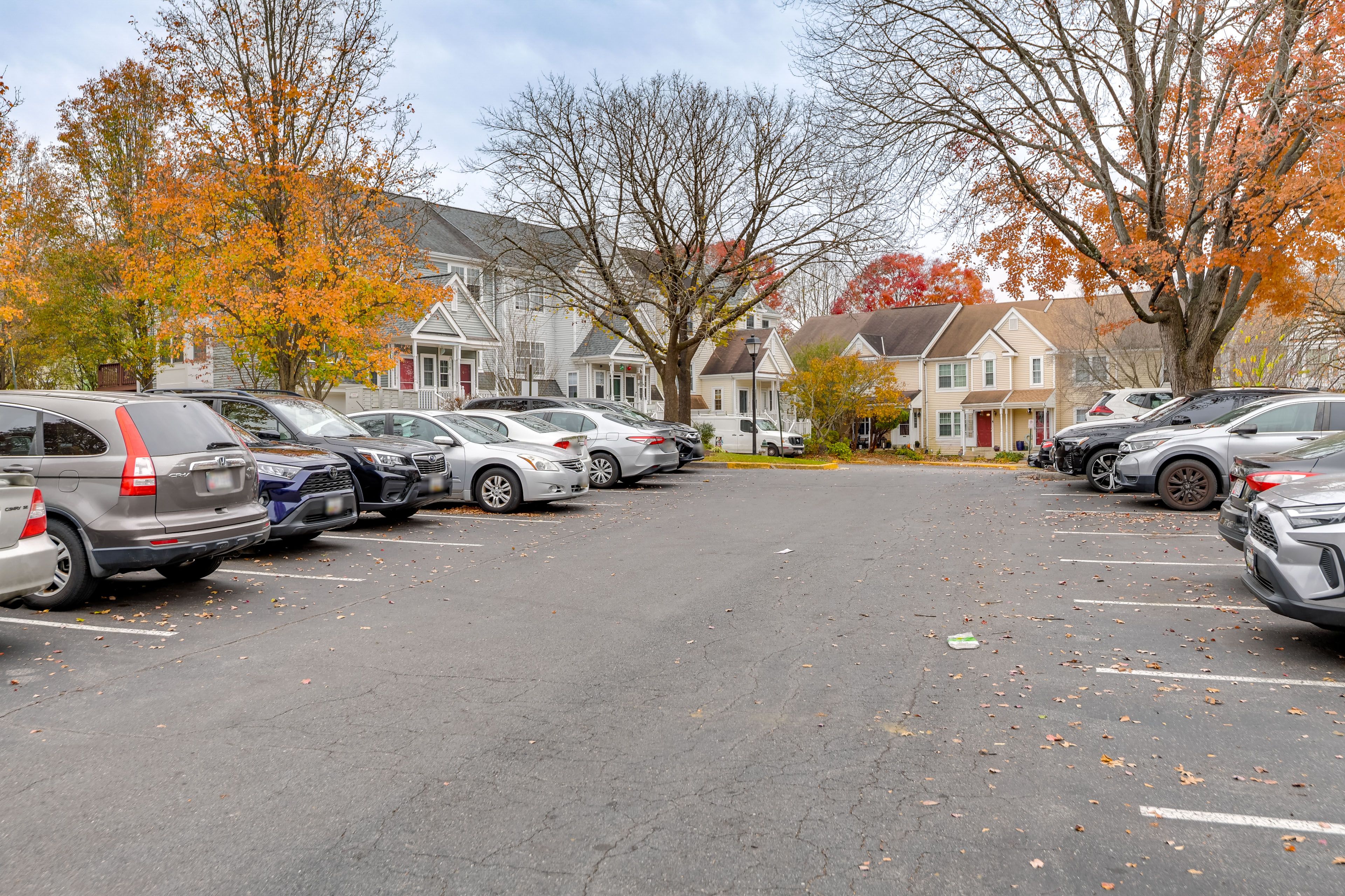 Reserved Parking (1 Vehicle) | Guest Parking (First-Come, First-Served)