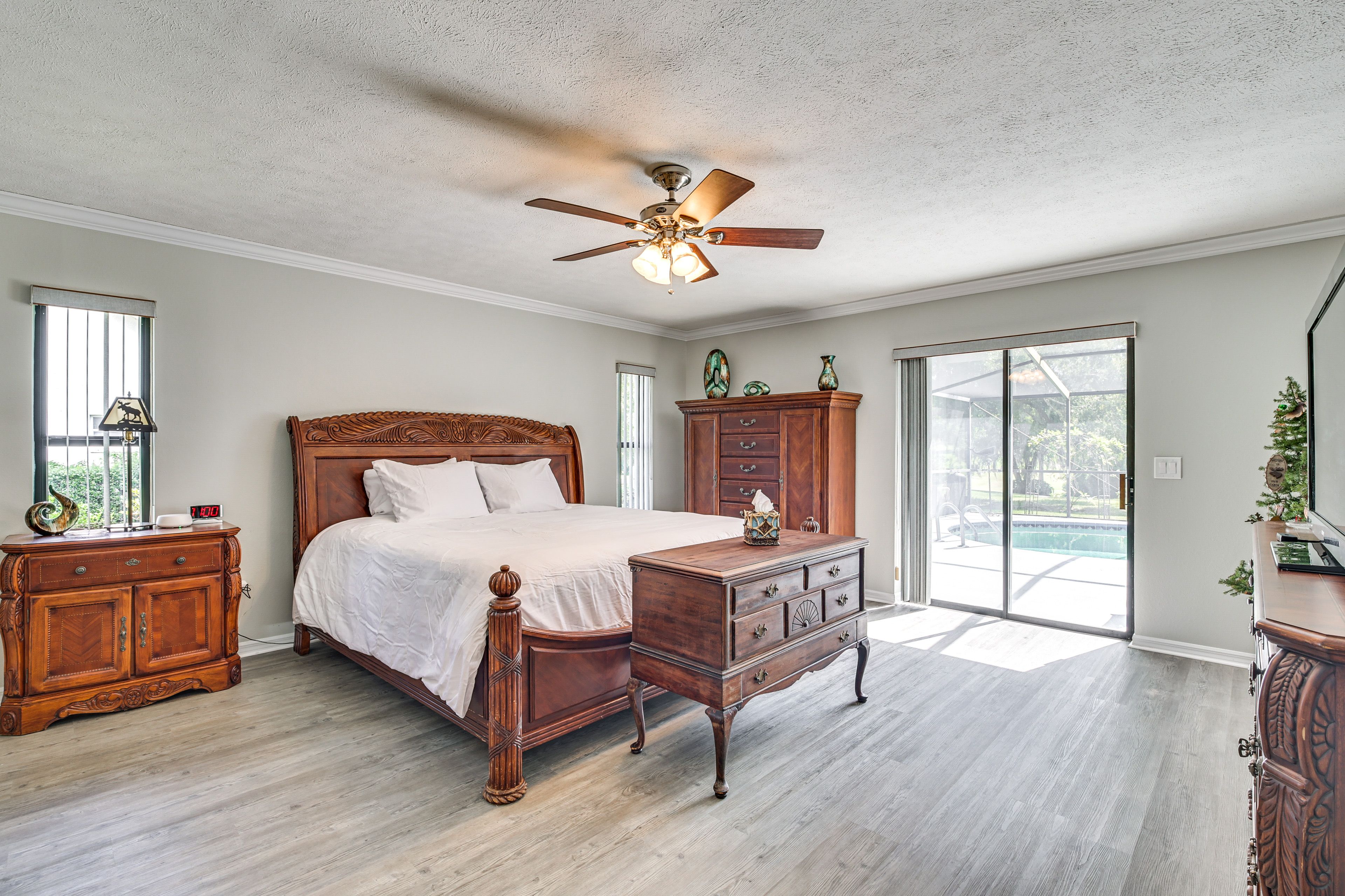 Bedroom 1 | California King Bed