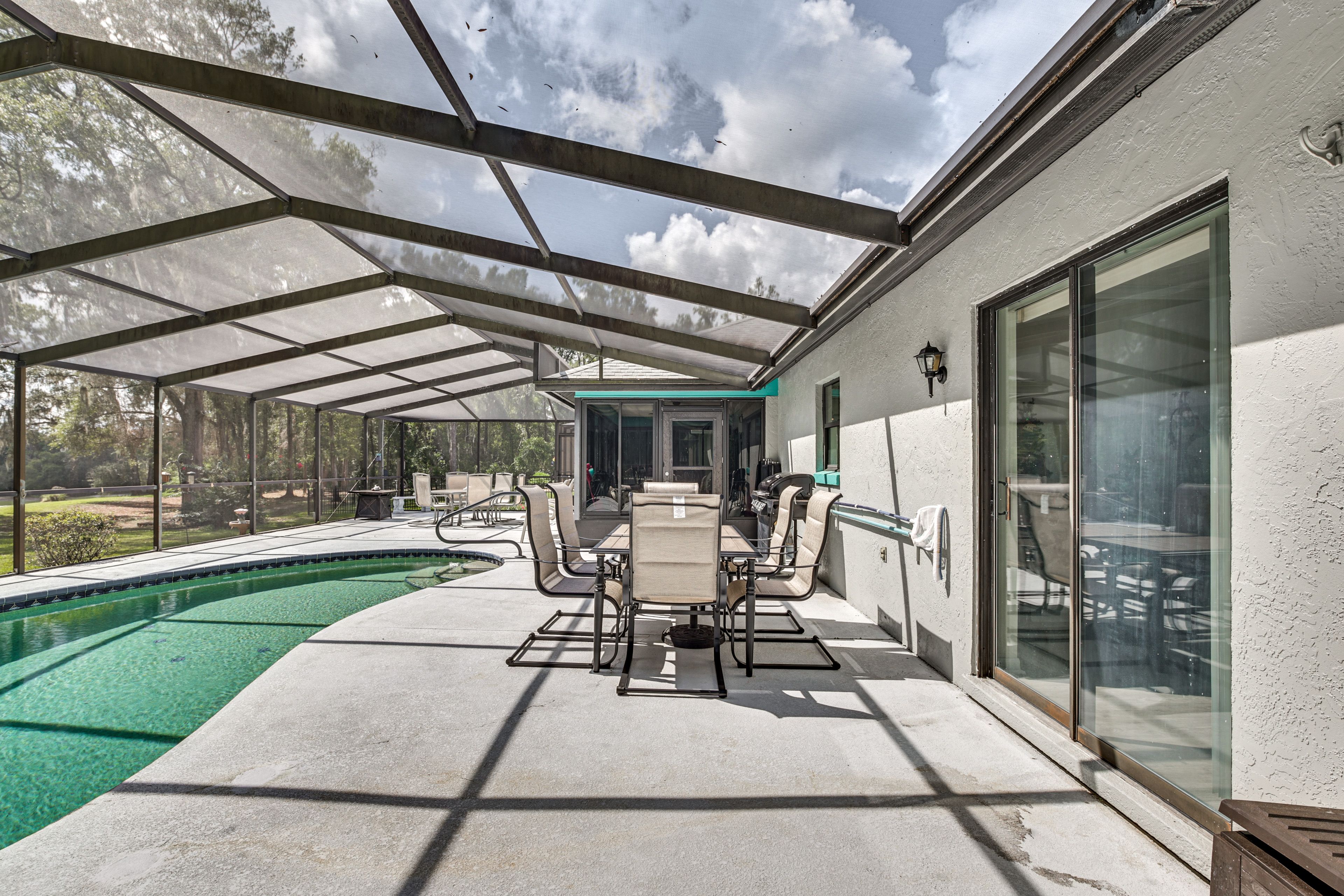Private Pool | Gas Fire Pit