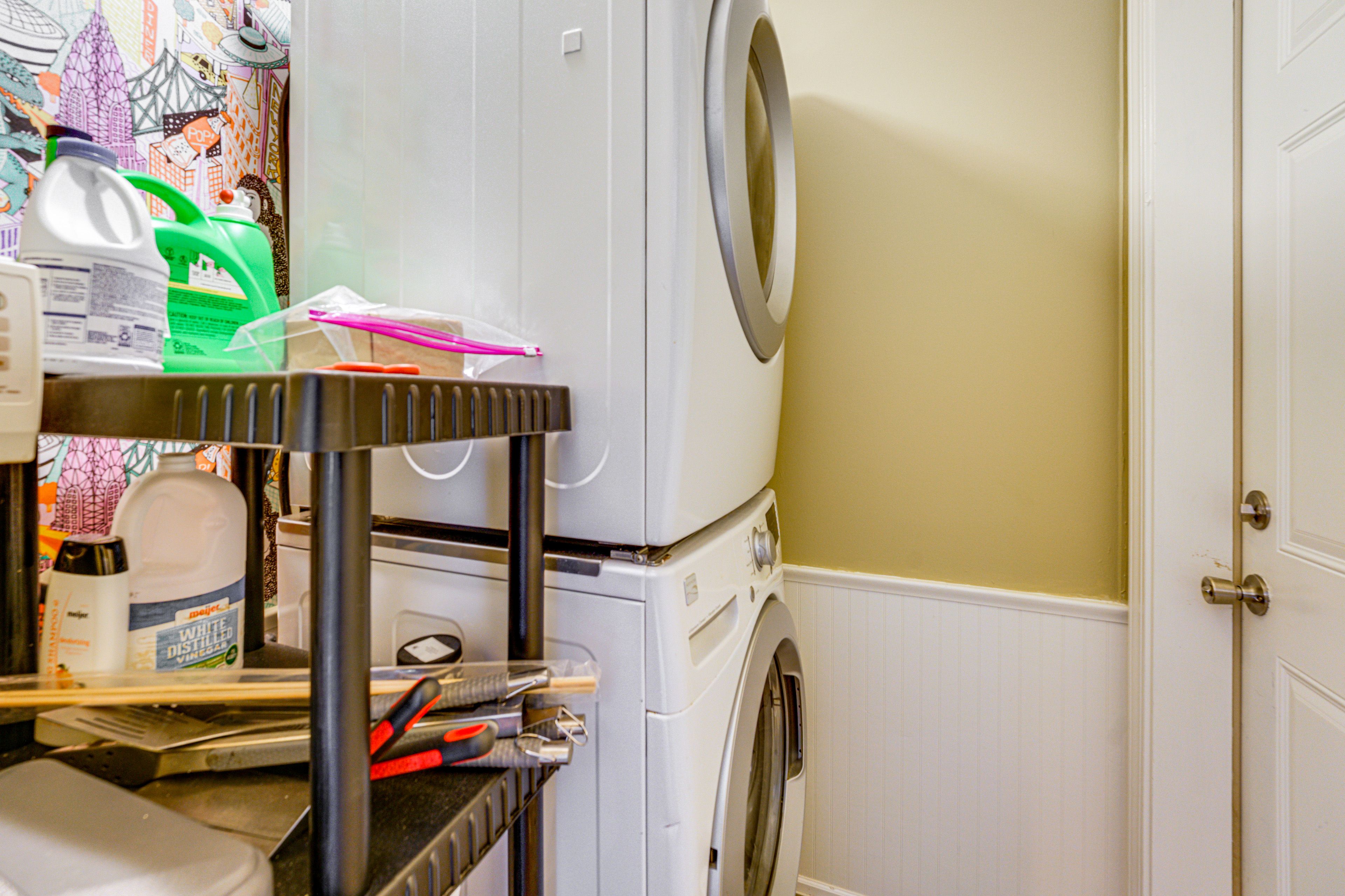 Laundry Room | Washer & Dryer