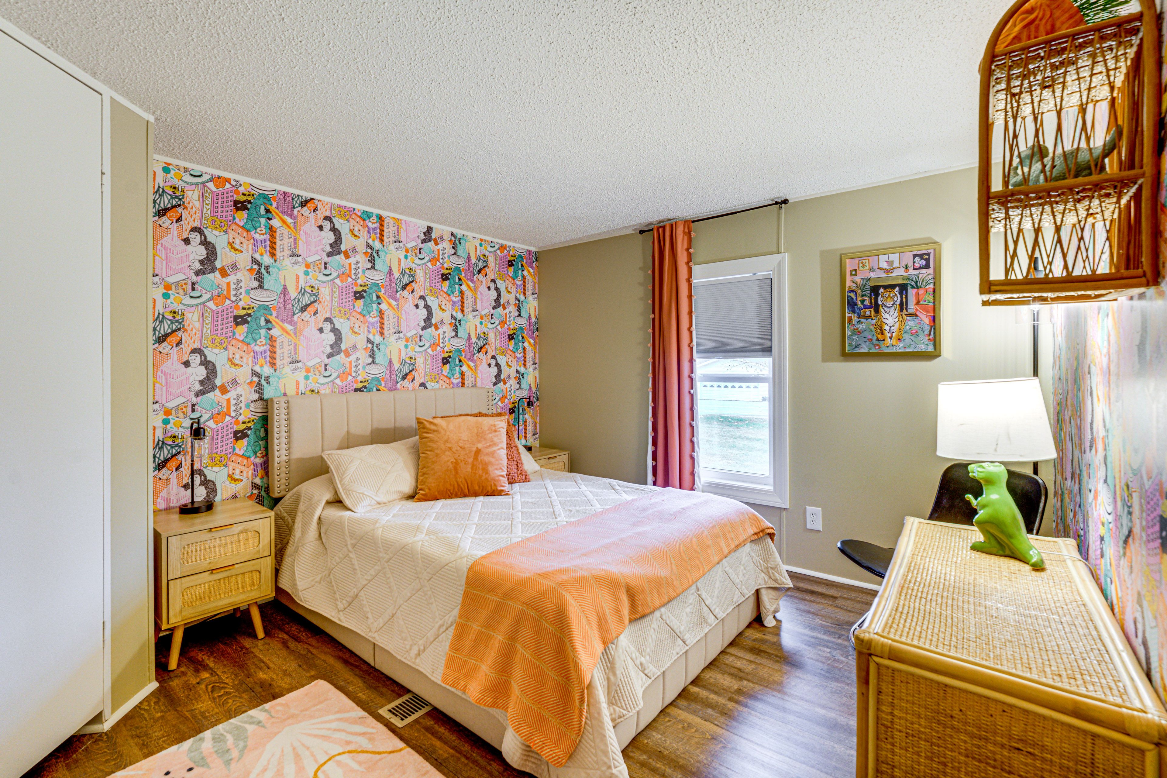 Bedroom 3 | Queen Bed