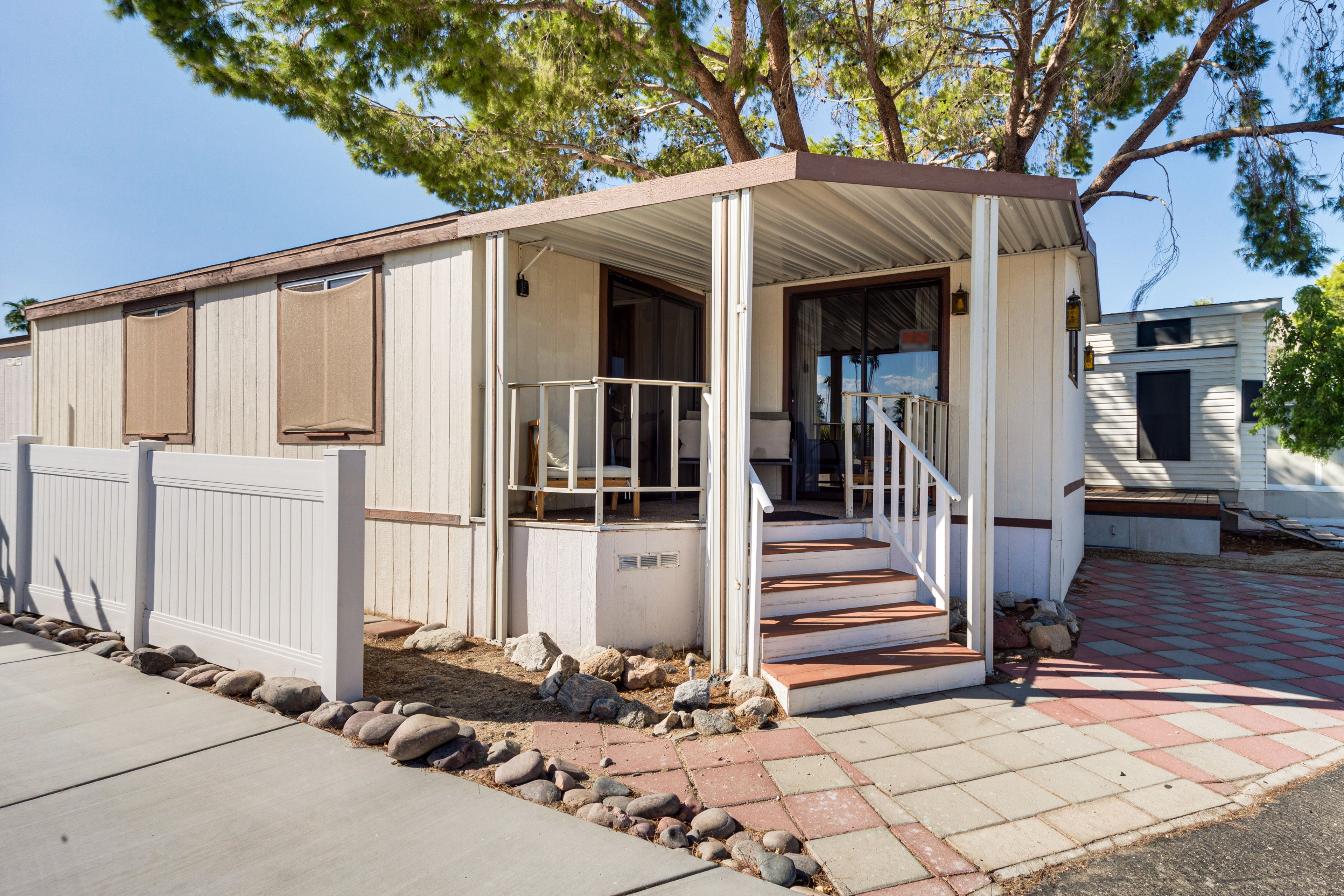 Front Exterior | Covered Porch