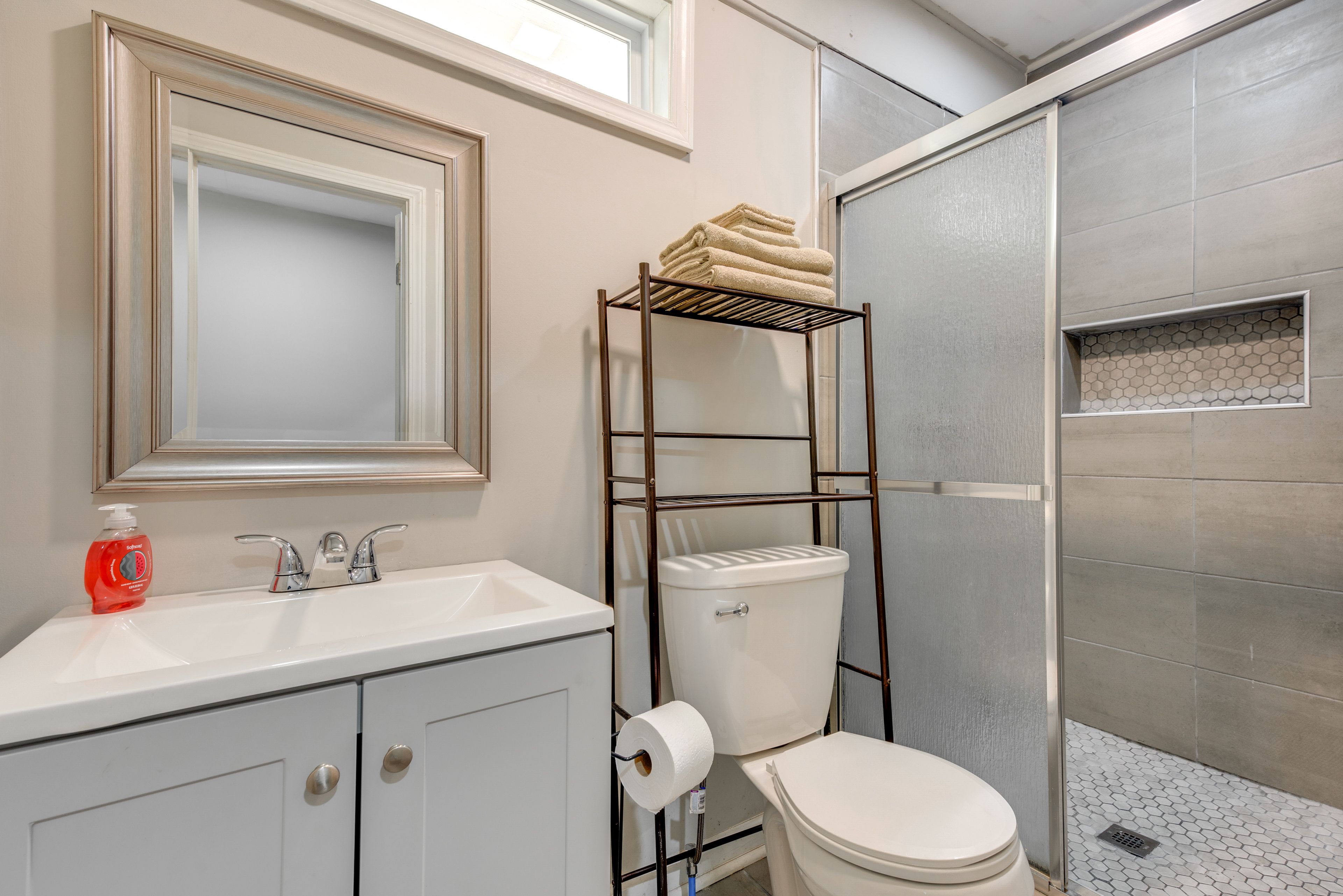 En-Suite Bathroom | Towels Provided