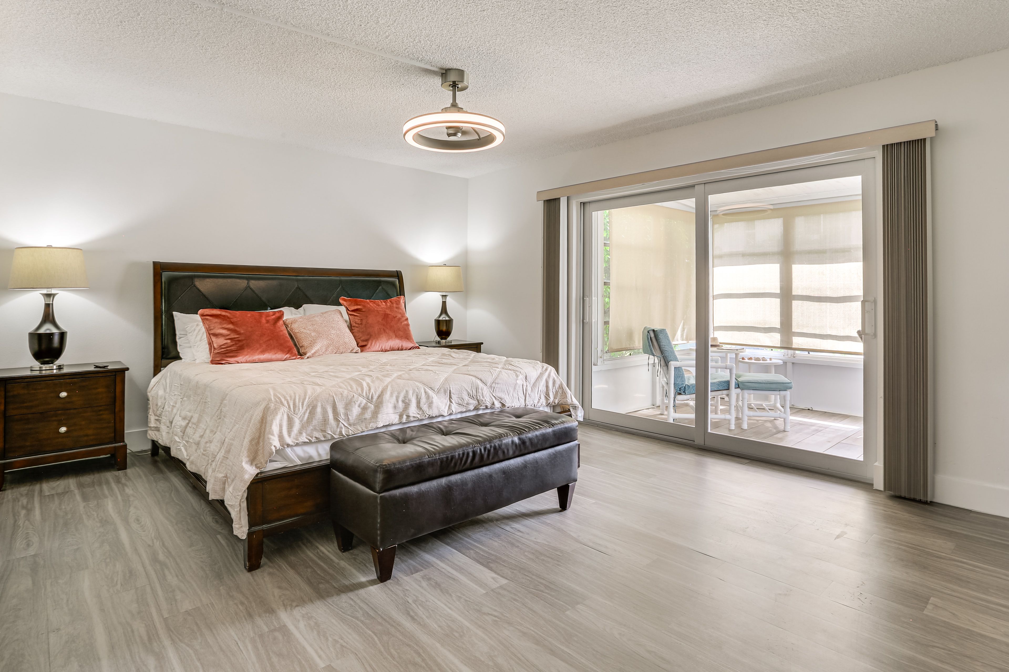 Bedroom Suite 1 | Queen Bed | Smart TV