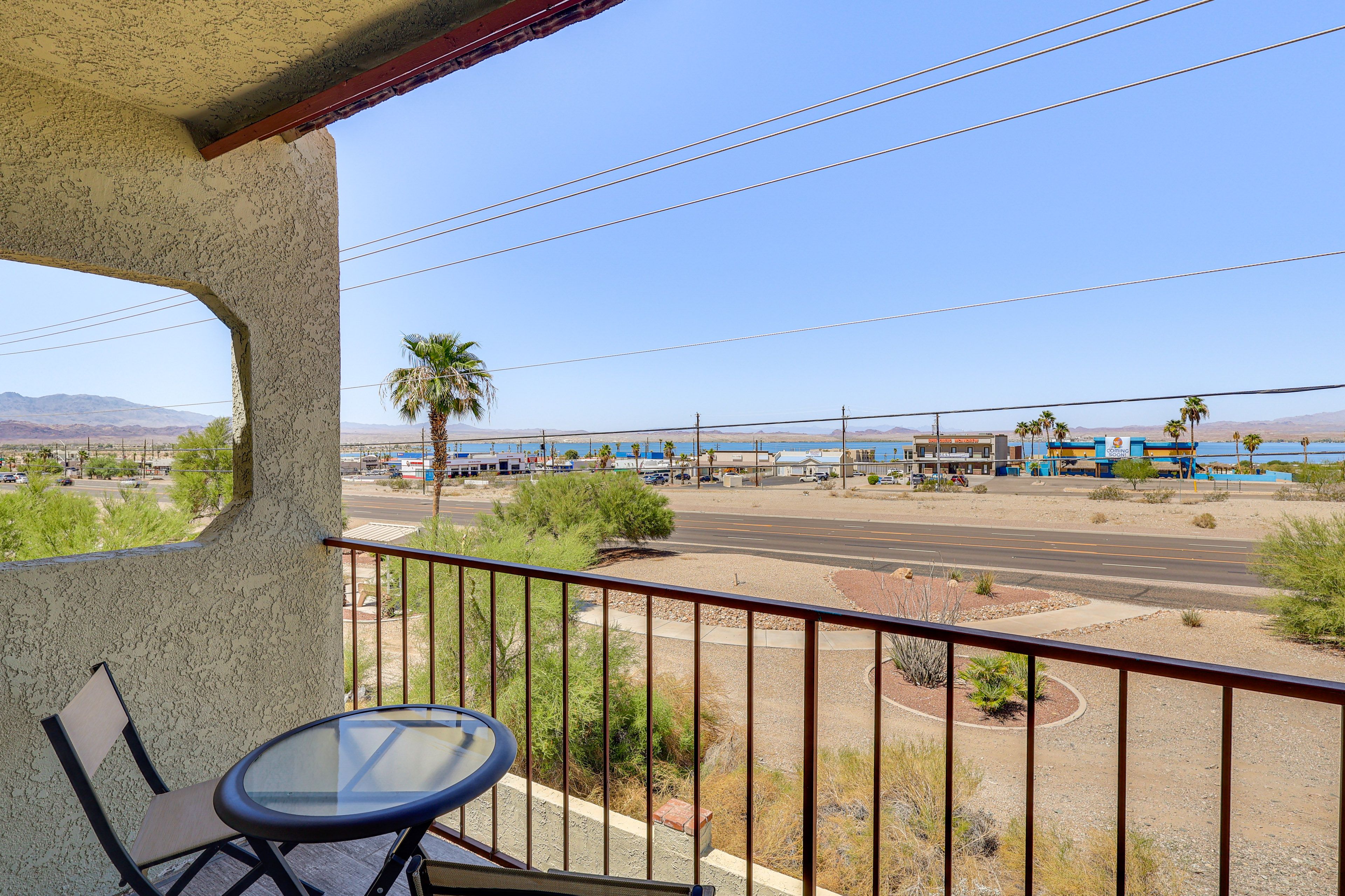 Lake Havasu City Vacation Rental | 3BR | 2BA | 1,100 Sq Ft | Stairs to Enter