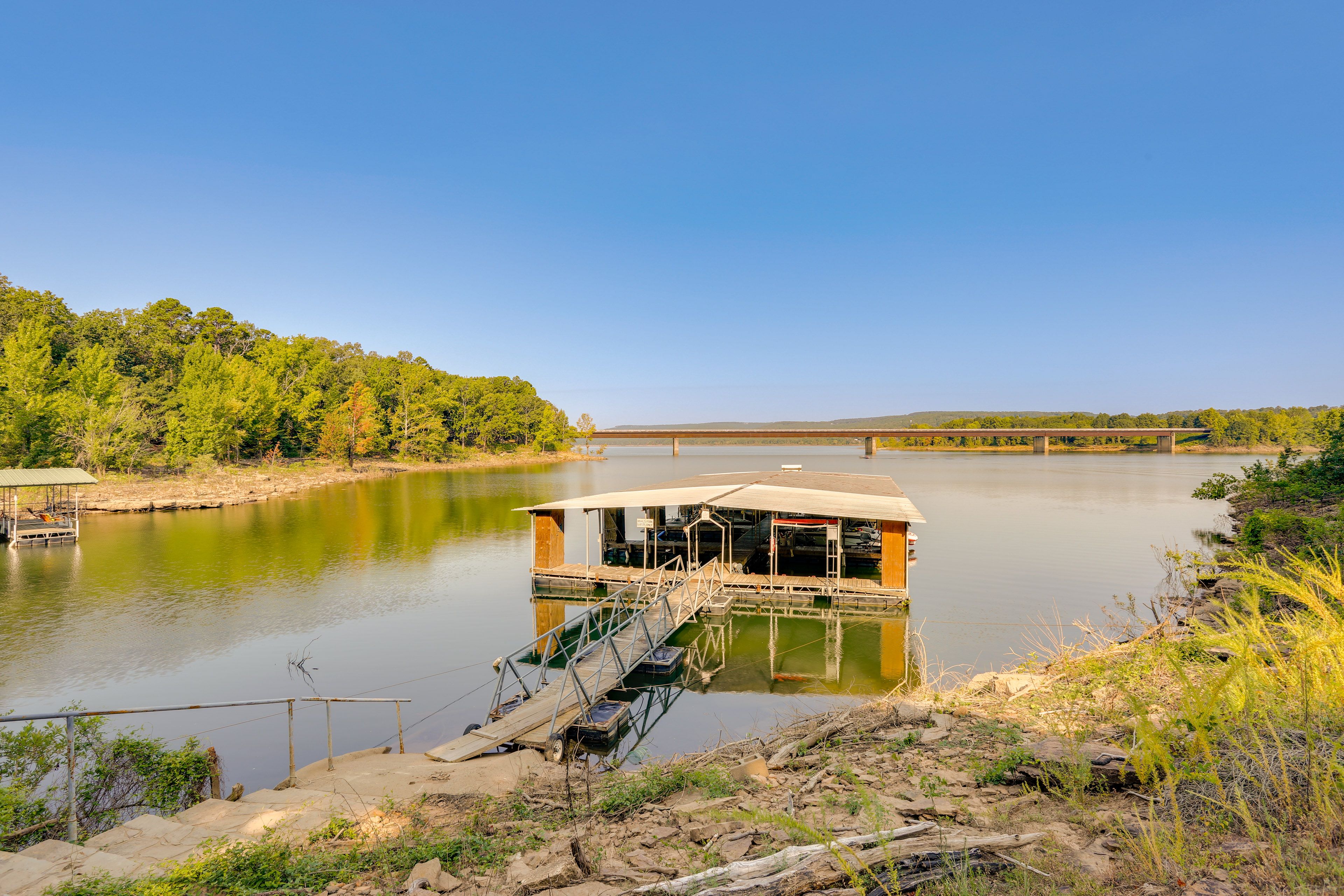 Devil's Fork Resort | Community Boat Dock