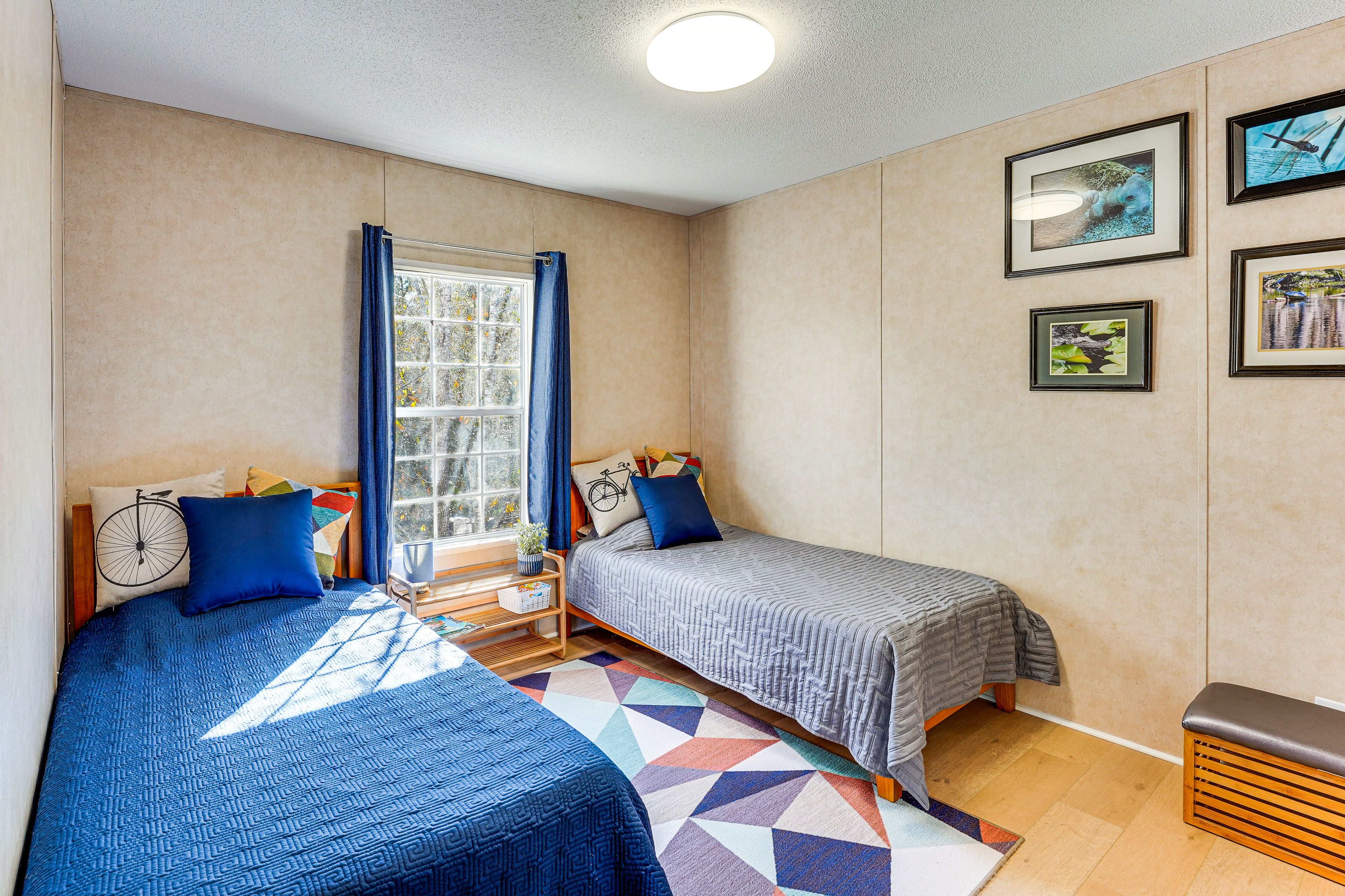 Bedroom 2 | 2 Twin Beds