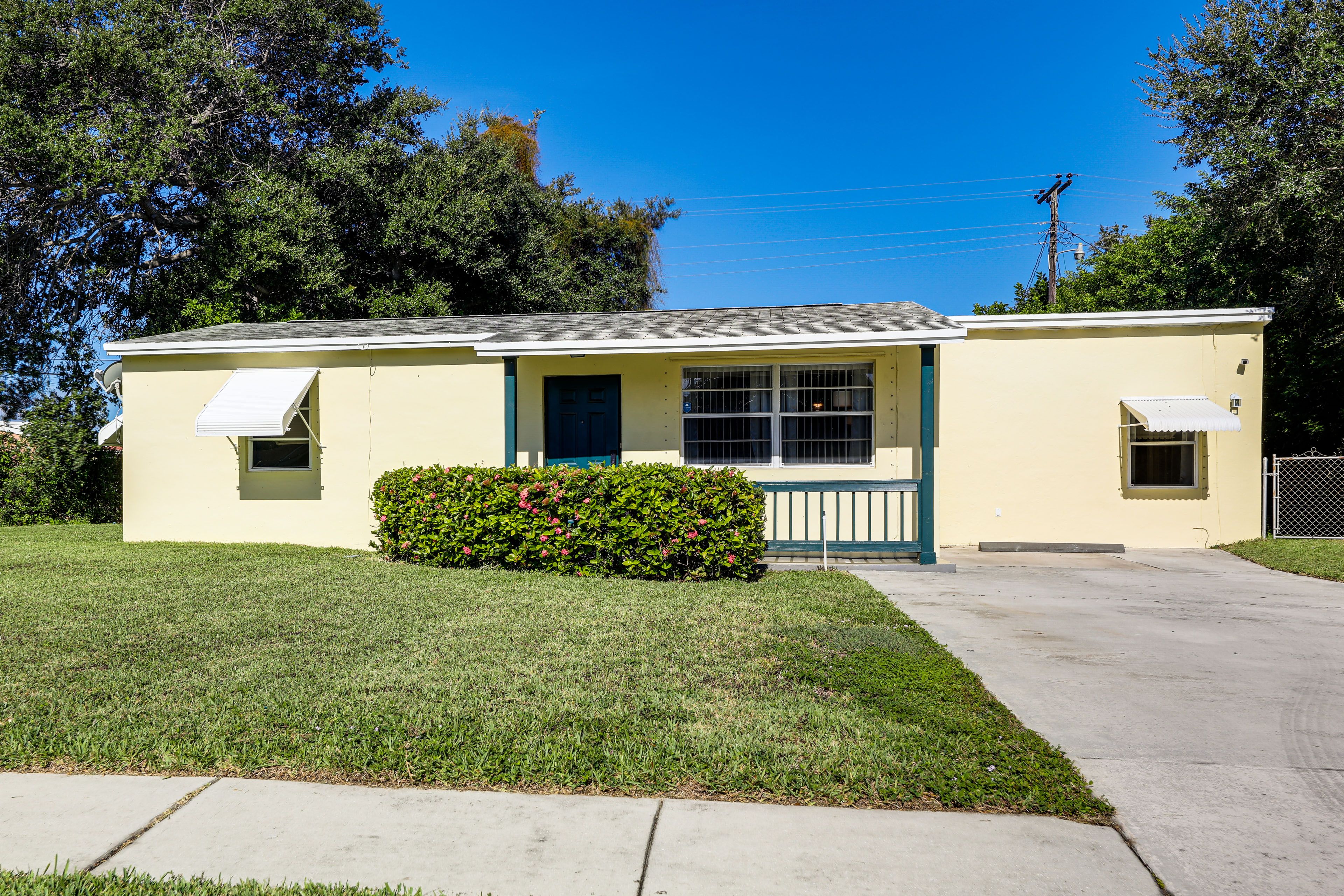 Single-Story House | 6 Mi to Downtown West Palm Beach