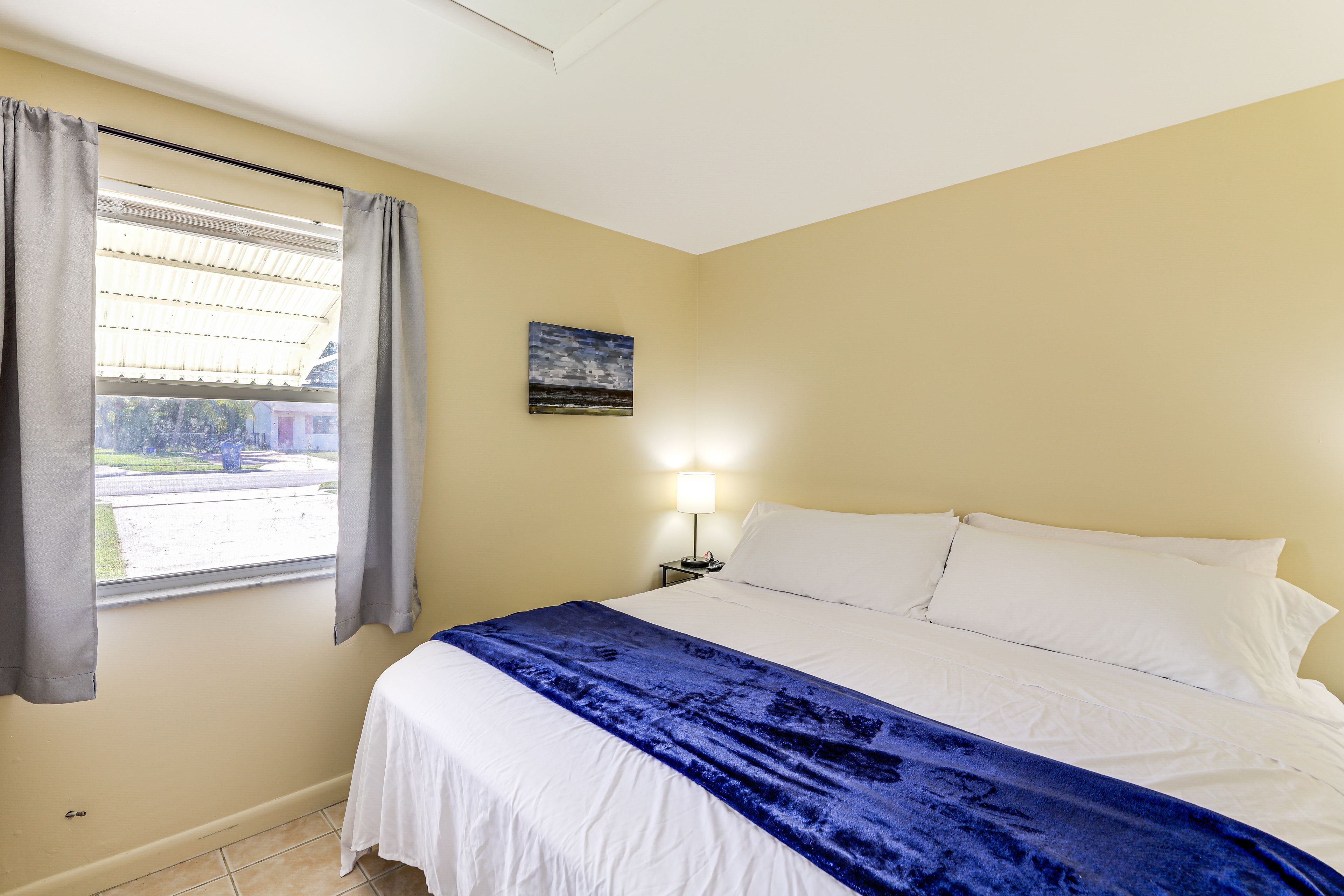 Bedroom 1 | King Bed | Smart TV | Linens Provided