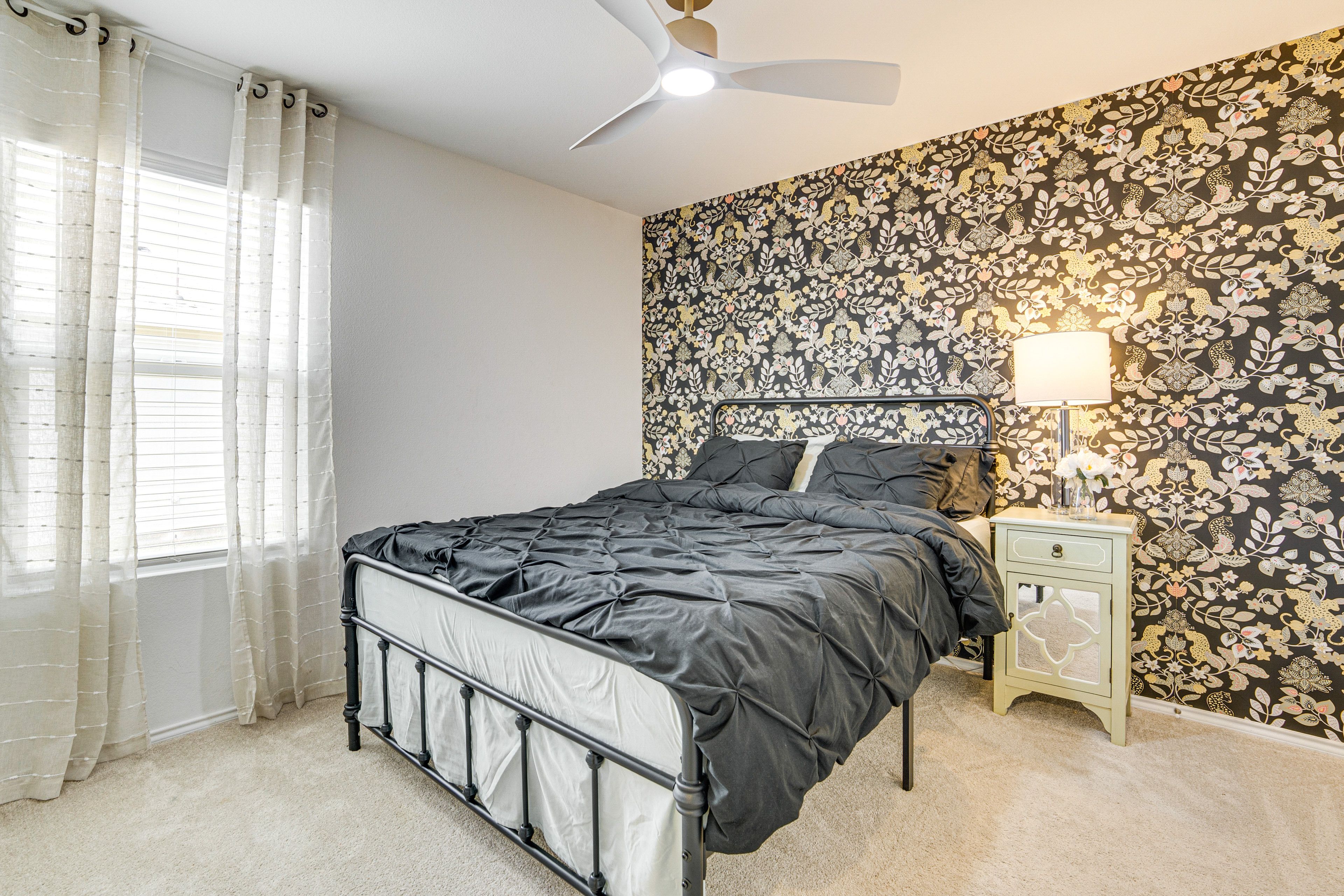 Bedroom 2 | Queen Bed