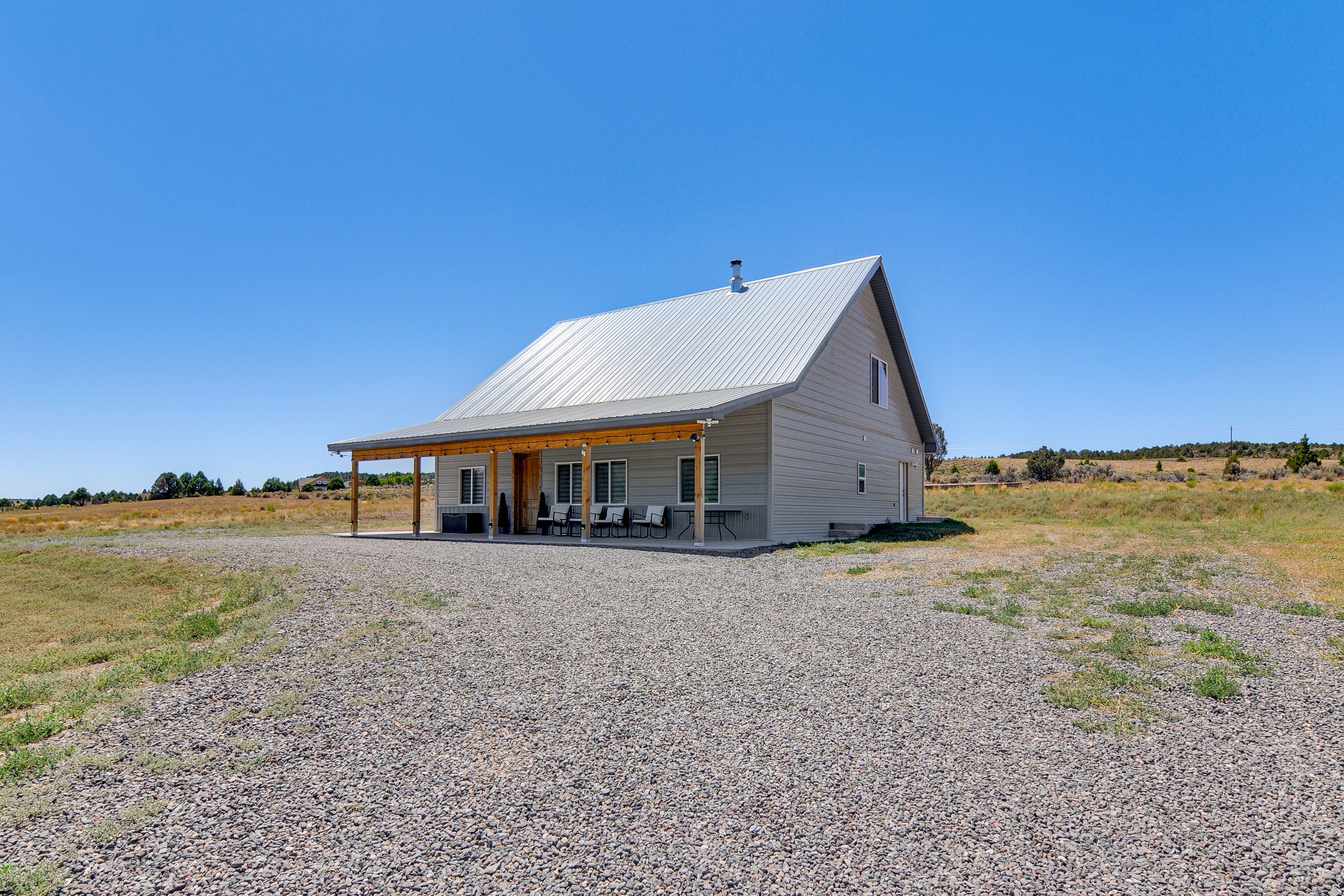 Parking | Driveway (5 Vehicles)