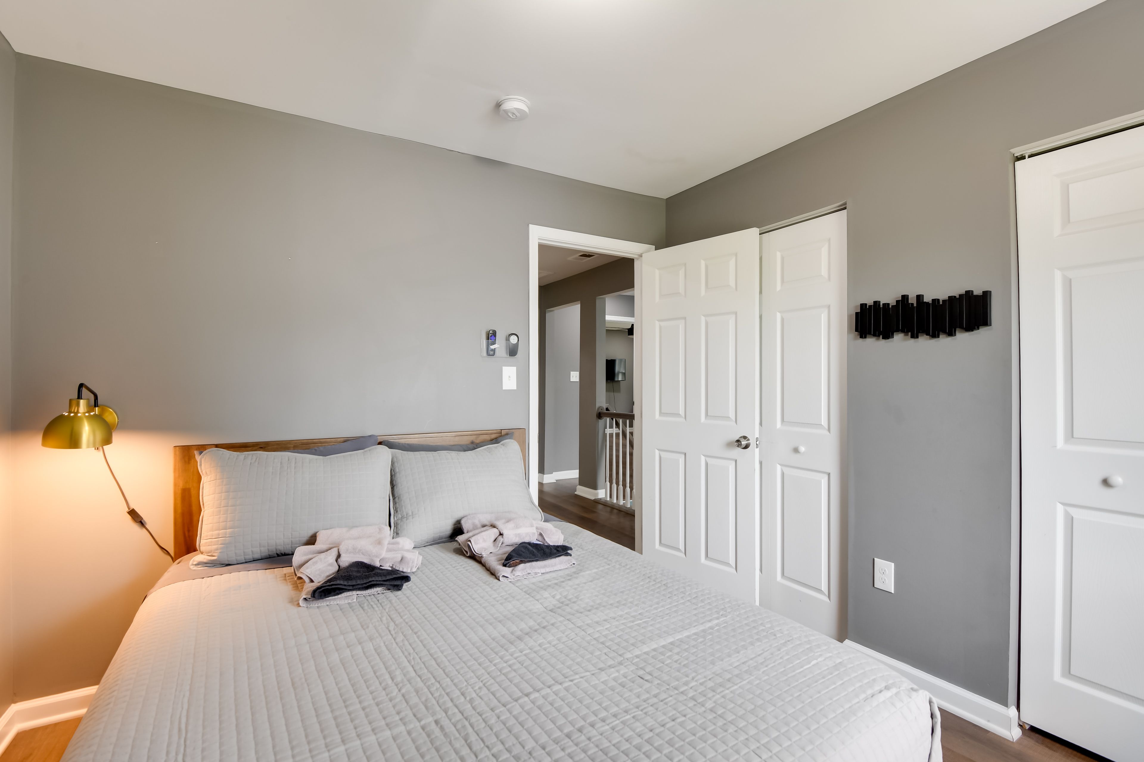 Bedroom 2 | 2nd Floor | Full Bed | Smart TV