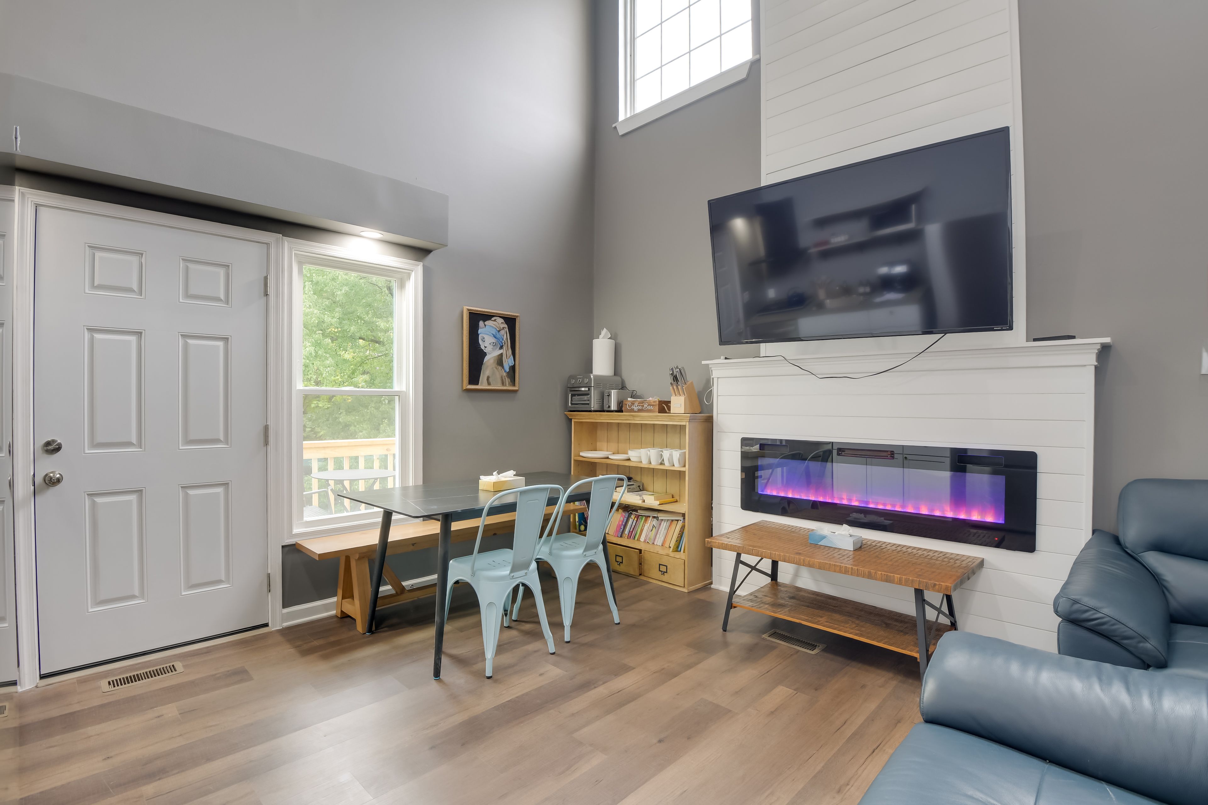 Cheverly Vacation Rental | 3BR | 2BA | 1,000 Sq Ft | Stairs Required