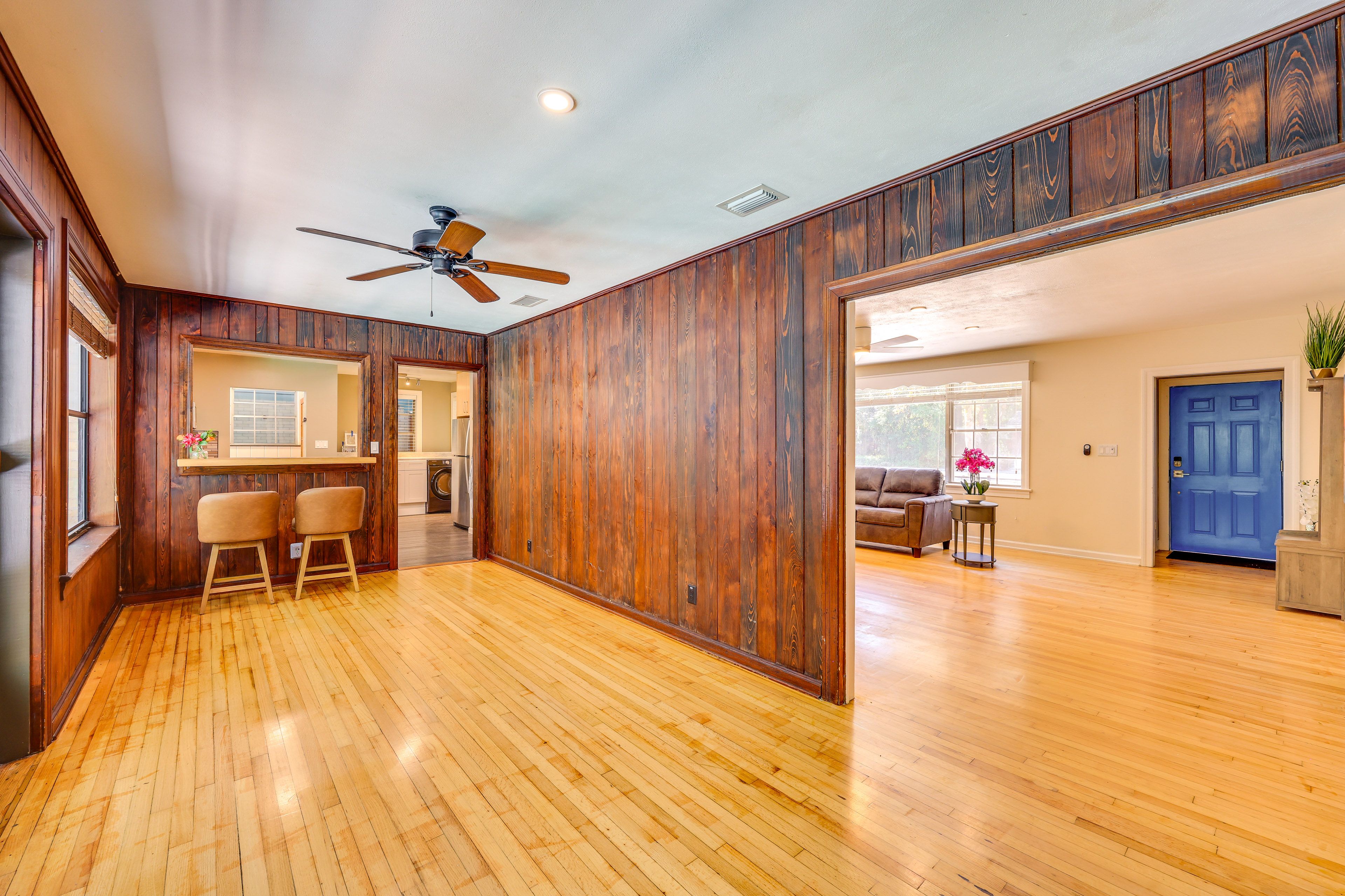 Bonus Room | Breakfast Bar