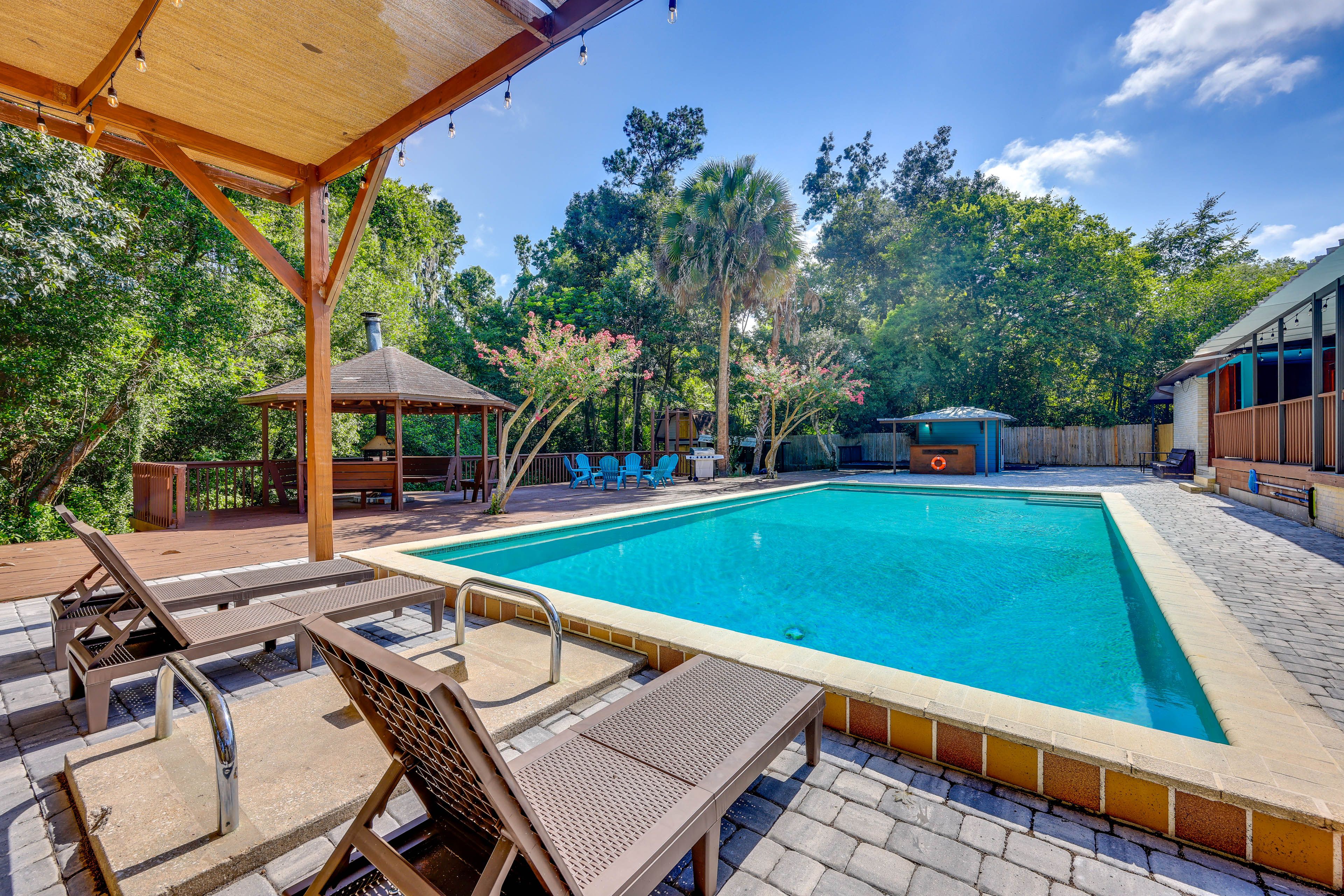 Group-Friendly Backyard w/ Pool