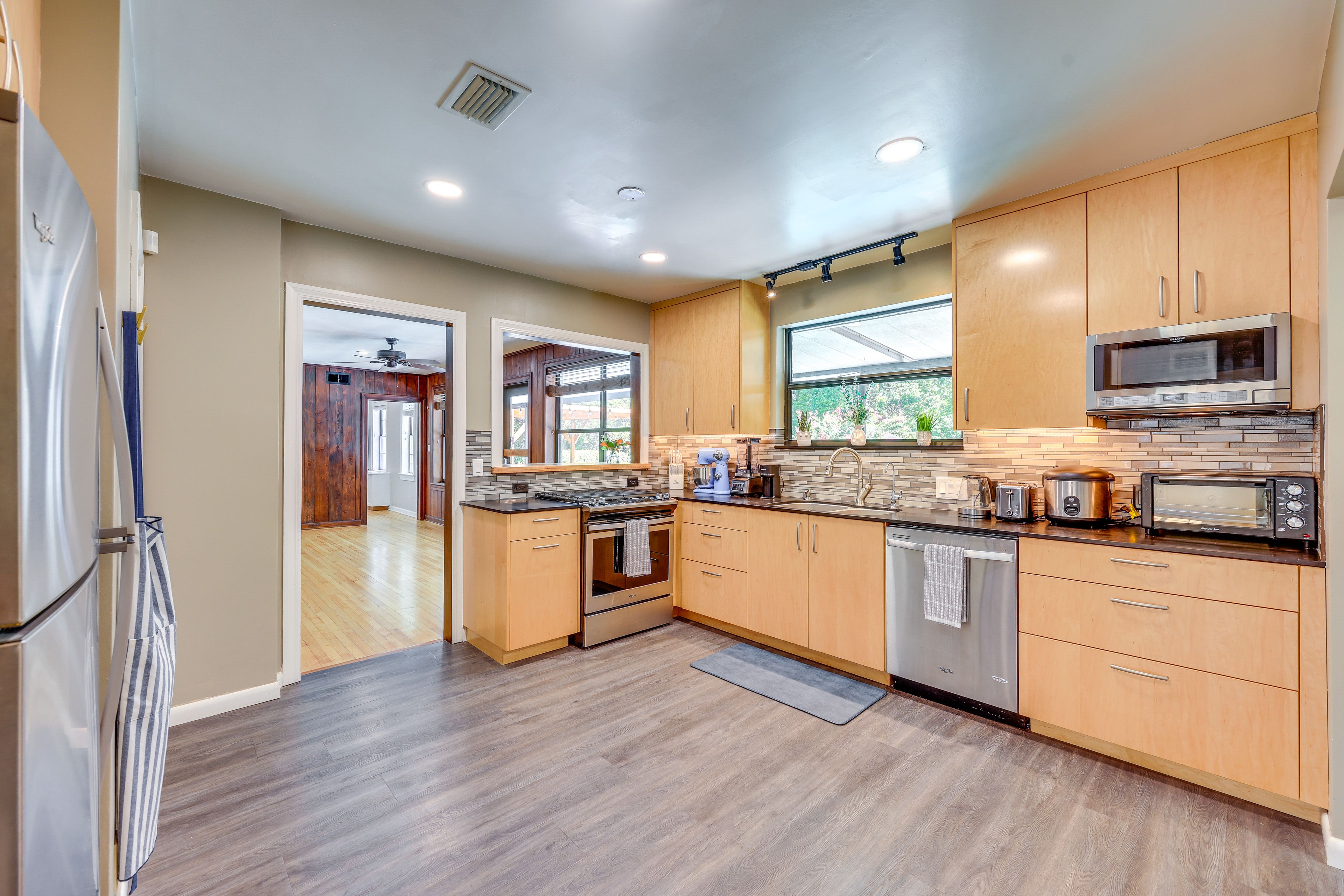 Kitchen | Dishwasher | Keurig Coffee Maker