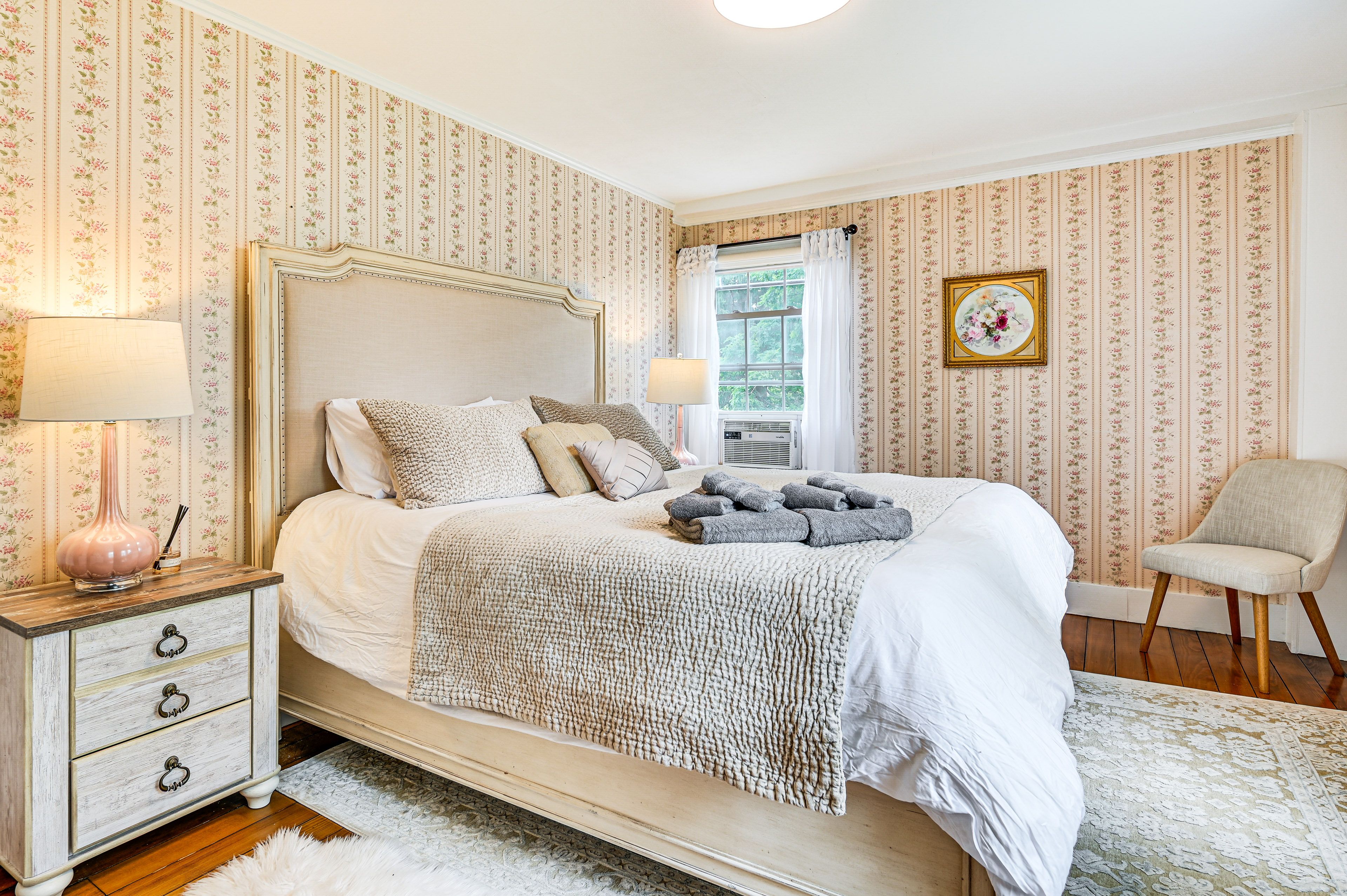 Bedroom 3 | 2nd Floor | Queen Bed