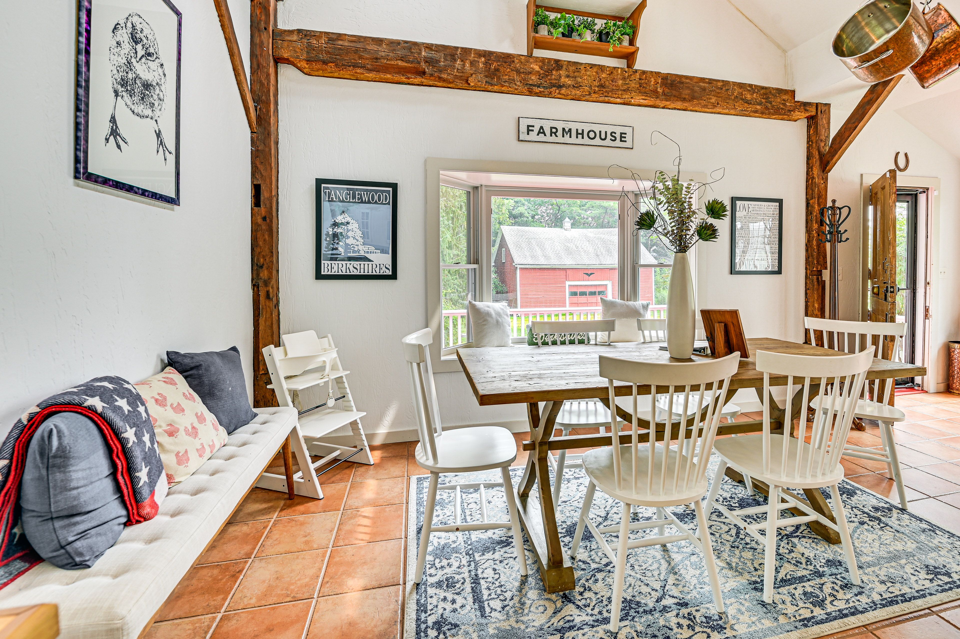 Breakfast Nook | 1st Floor