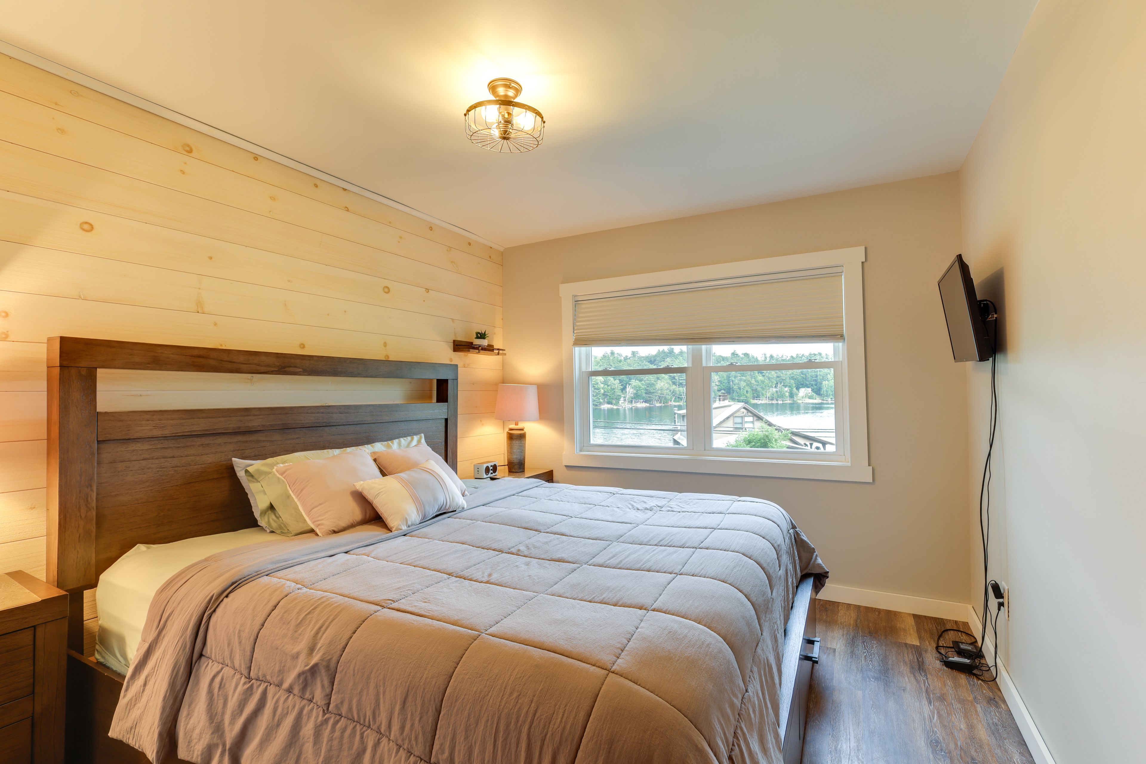 Bedroom 1 | King Bed | Flat-Screen TV | Linens Provided