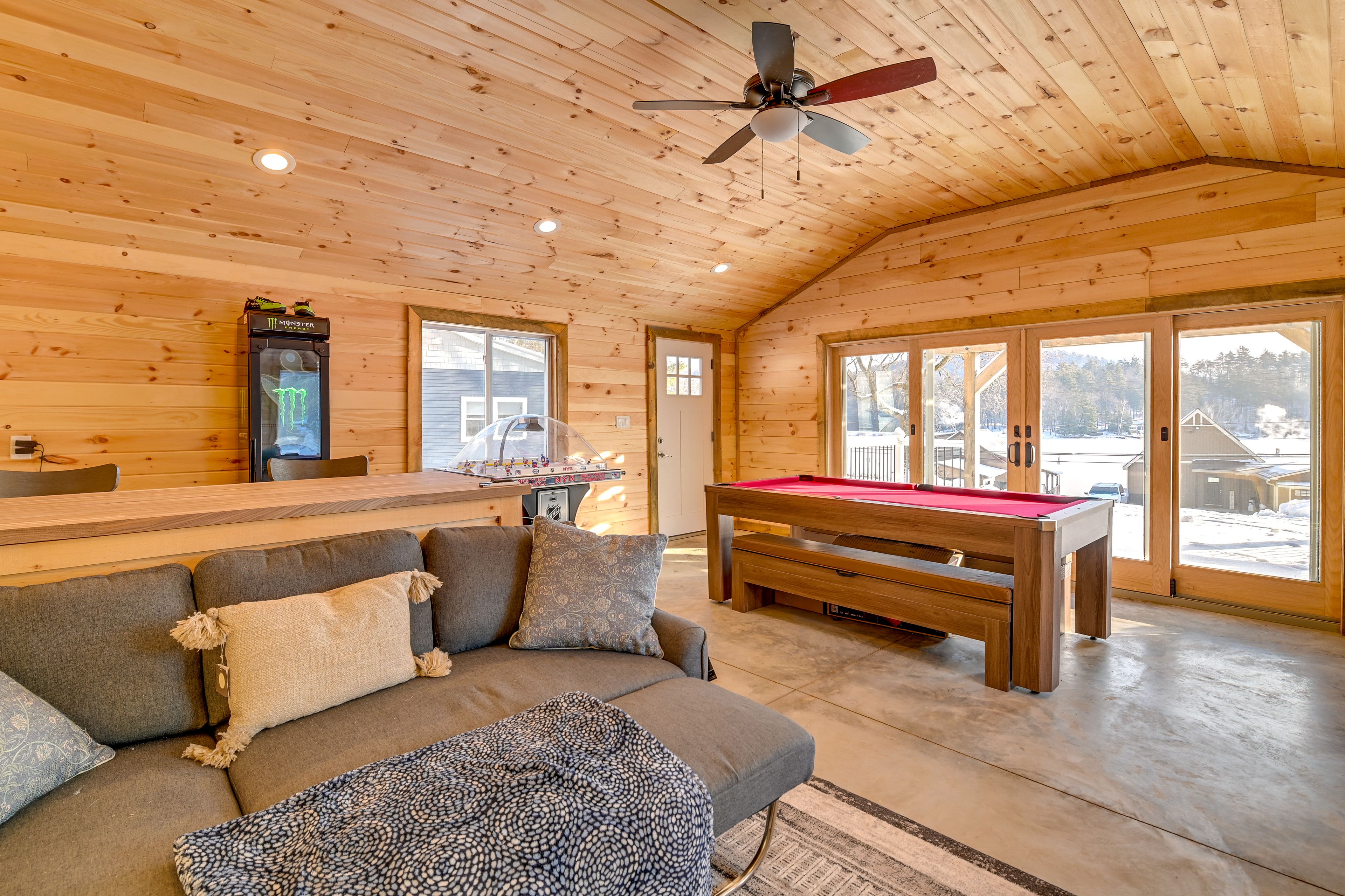 Detached Game Room | Pool Table | Arcade Games