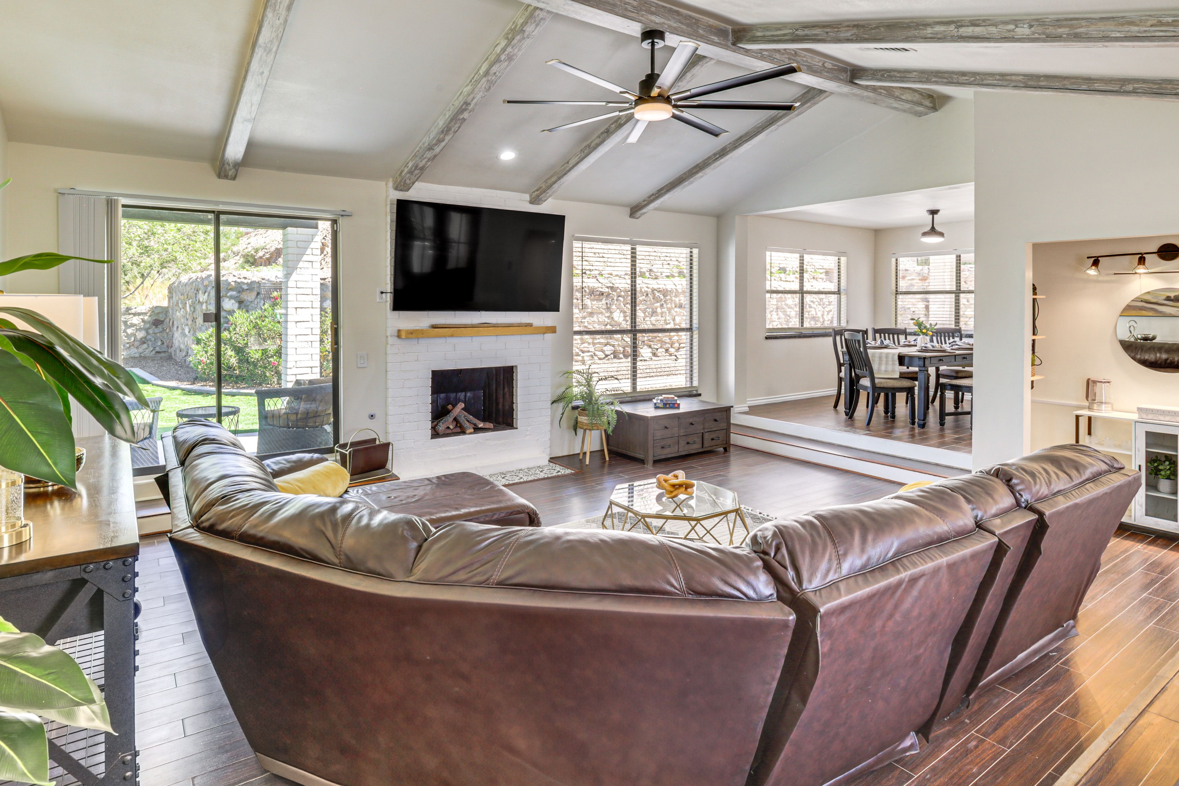 Living Room | Central A/C