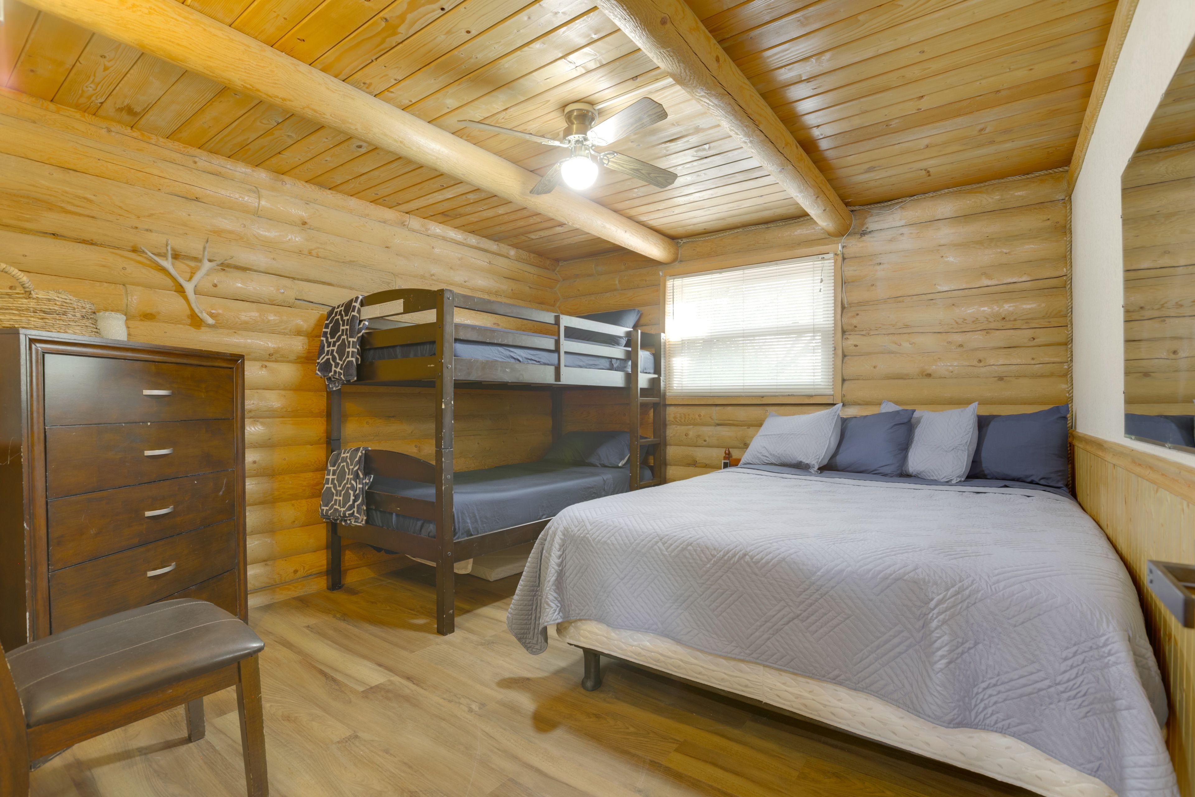 Bedroom 2 | Queen Bed | Twin Bunk Bed | 1st Floor