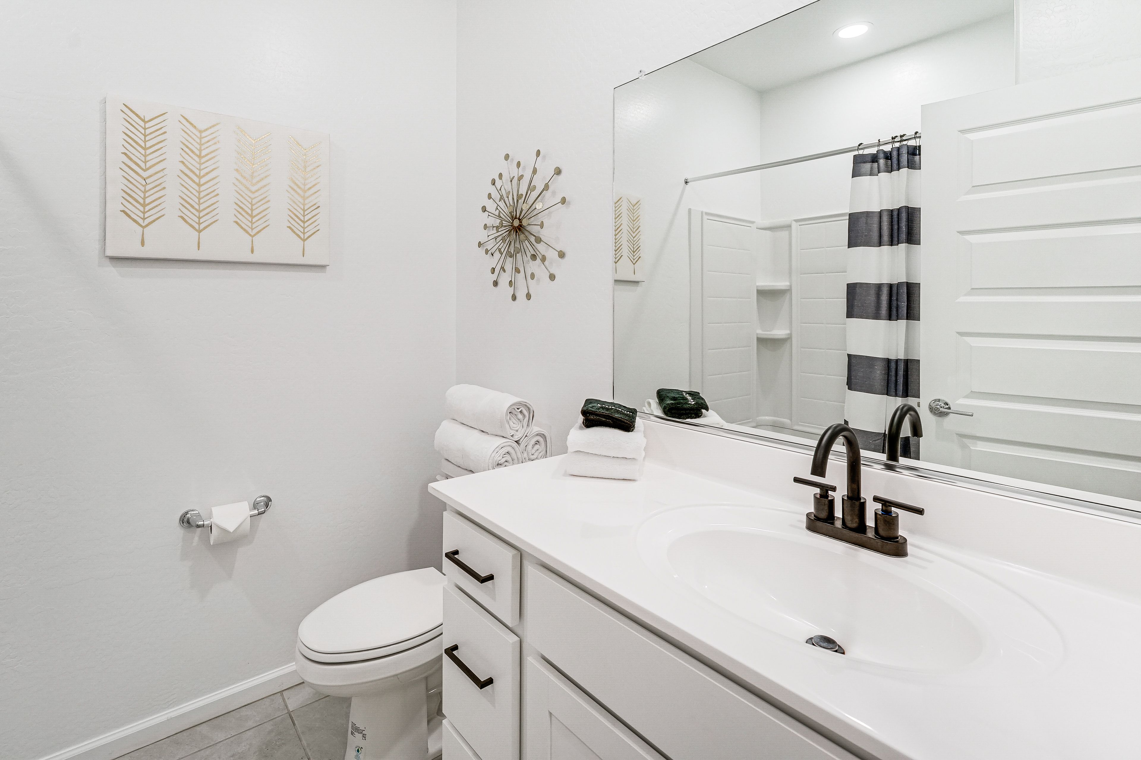 Full Bathroom