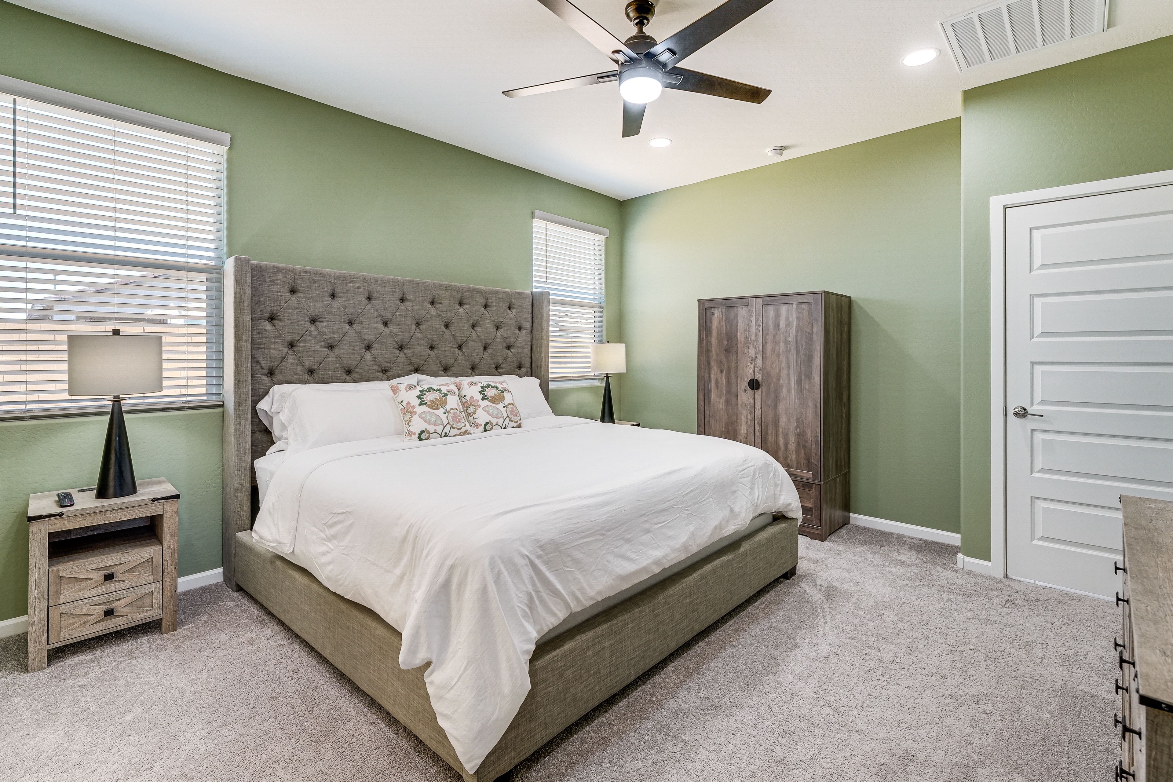 Bedroom 1 | King Bed | En-Suite Bathroom